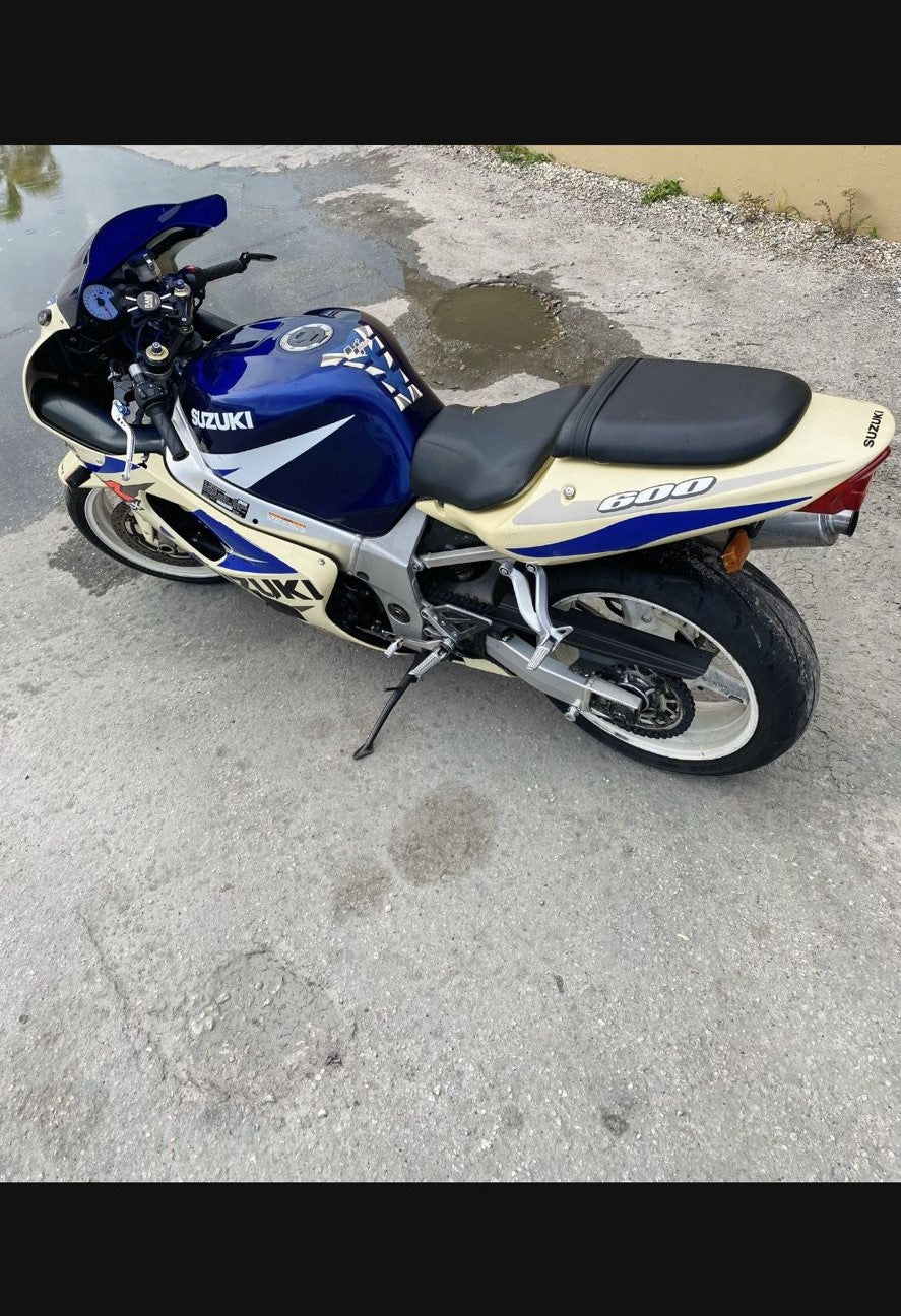 01 - 03 Suzuki GSXR 600 GSXR600 Throttle Bodies Body Great Condition coming off running bike