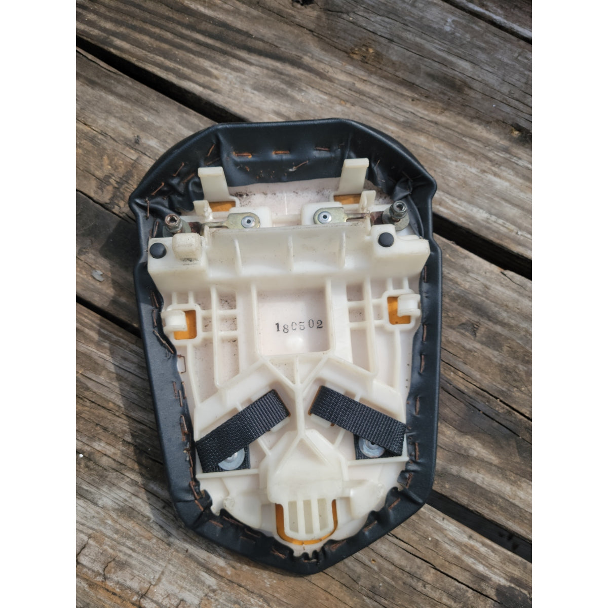 04 05 06 Yamaha R1 Rear Passenger Back Tandem Seat Pillion YZF1000 YZF 1000