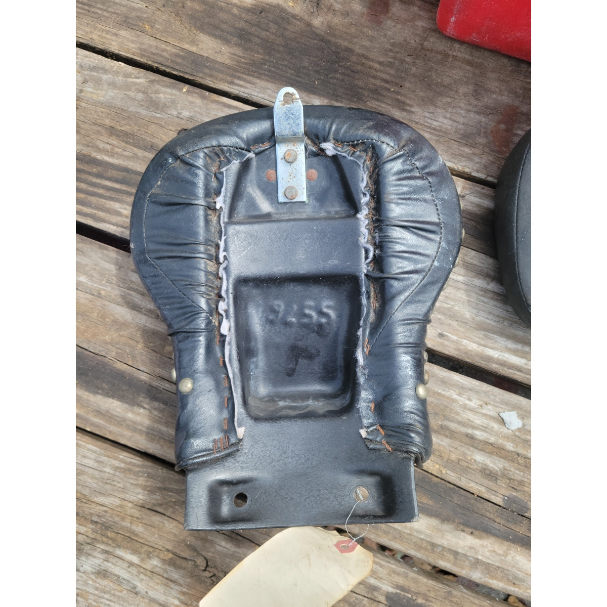 Harley-Davidson Softail Studded Rear Back Passenger Seat Pad Pillion Harley Davidson
