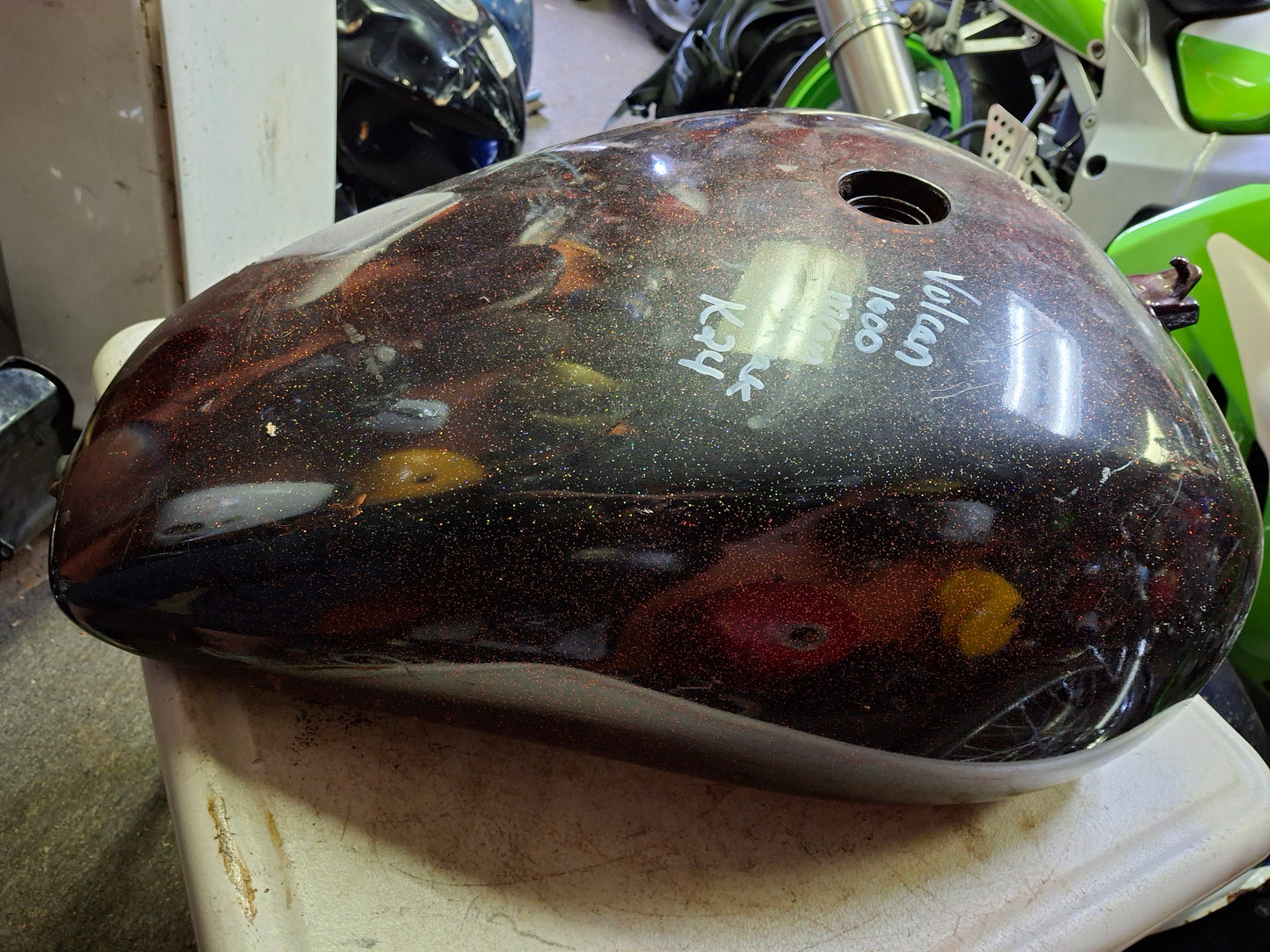 Kawasaki Vulcan 1600 Mean Streak Gas Tank Fuel Petrol Cell VN1600