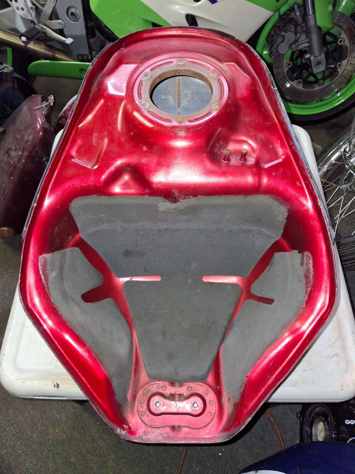 SOLD SOLD 03 - 05 Yamaha R6 06-09 R6S Gas Fuel Petrol Tank