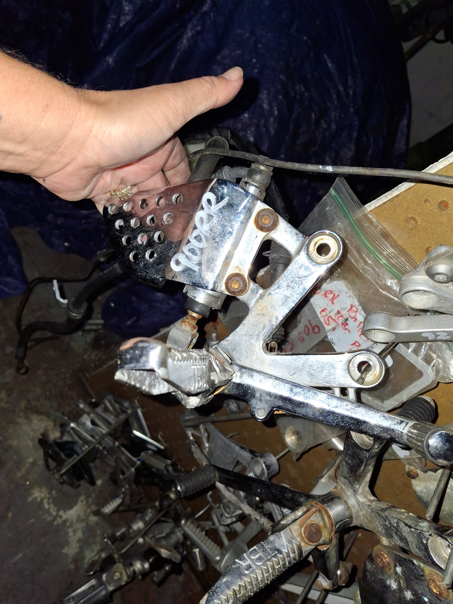 Honda CBR 600 , 900, 1000, F4, F4i , 929, 954, VFR etc Front & Rear Foot Peg Brackets available
