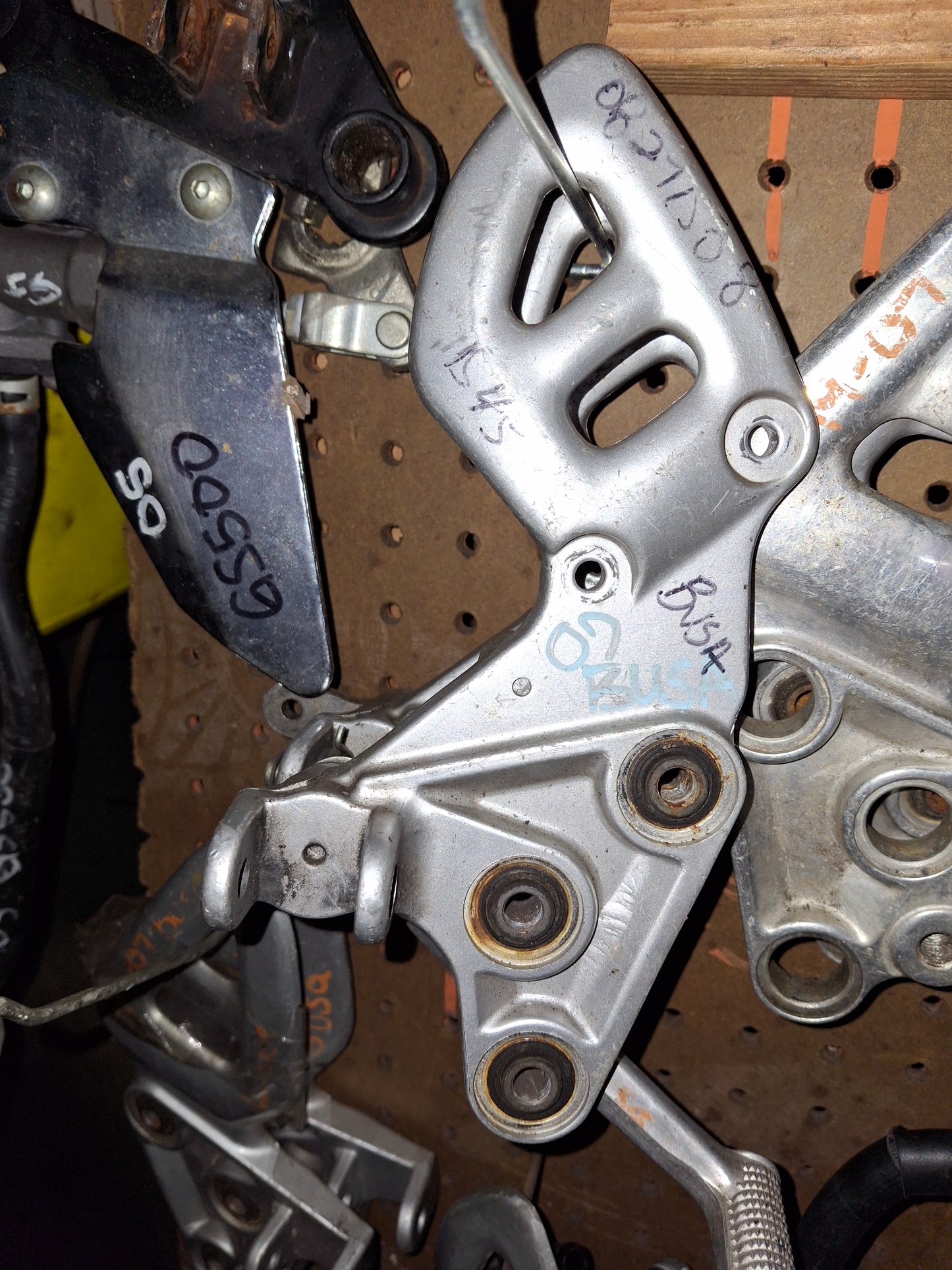 Suzuki GSXR 600 750 1000 Hayabusa GS500 Front or Rear Foot Peg Brackets Rear Sets