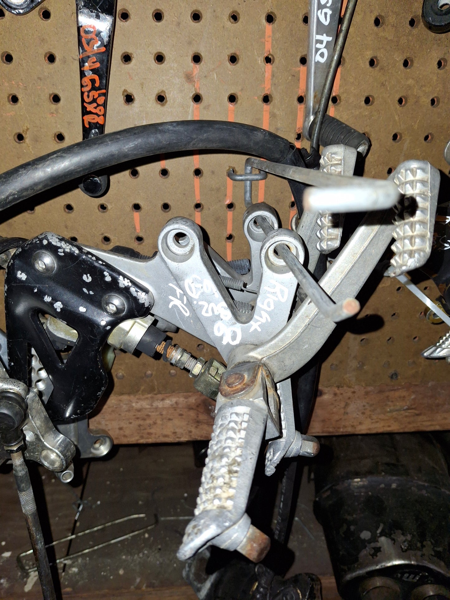 Suzuki GSXR 600 750 1000 Hayabusa GS500 Front or Rear Foot Peg Brackets Rear Sets
