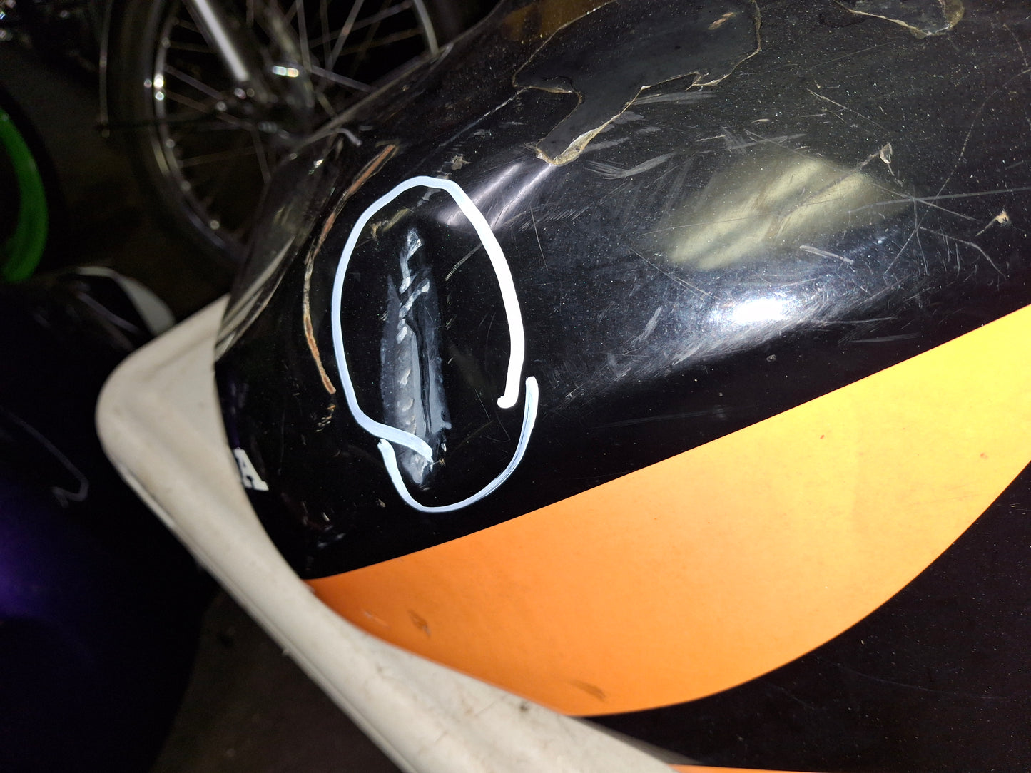 98 99 Honda CBR900RR CBR919RR Gas Tank Fuel Petrol Cell 919 900RR