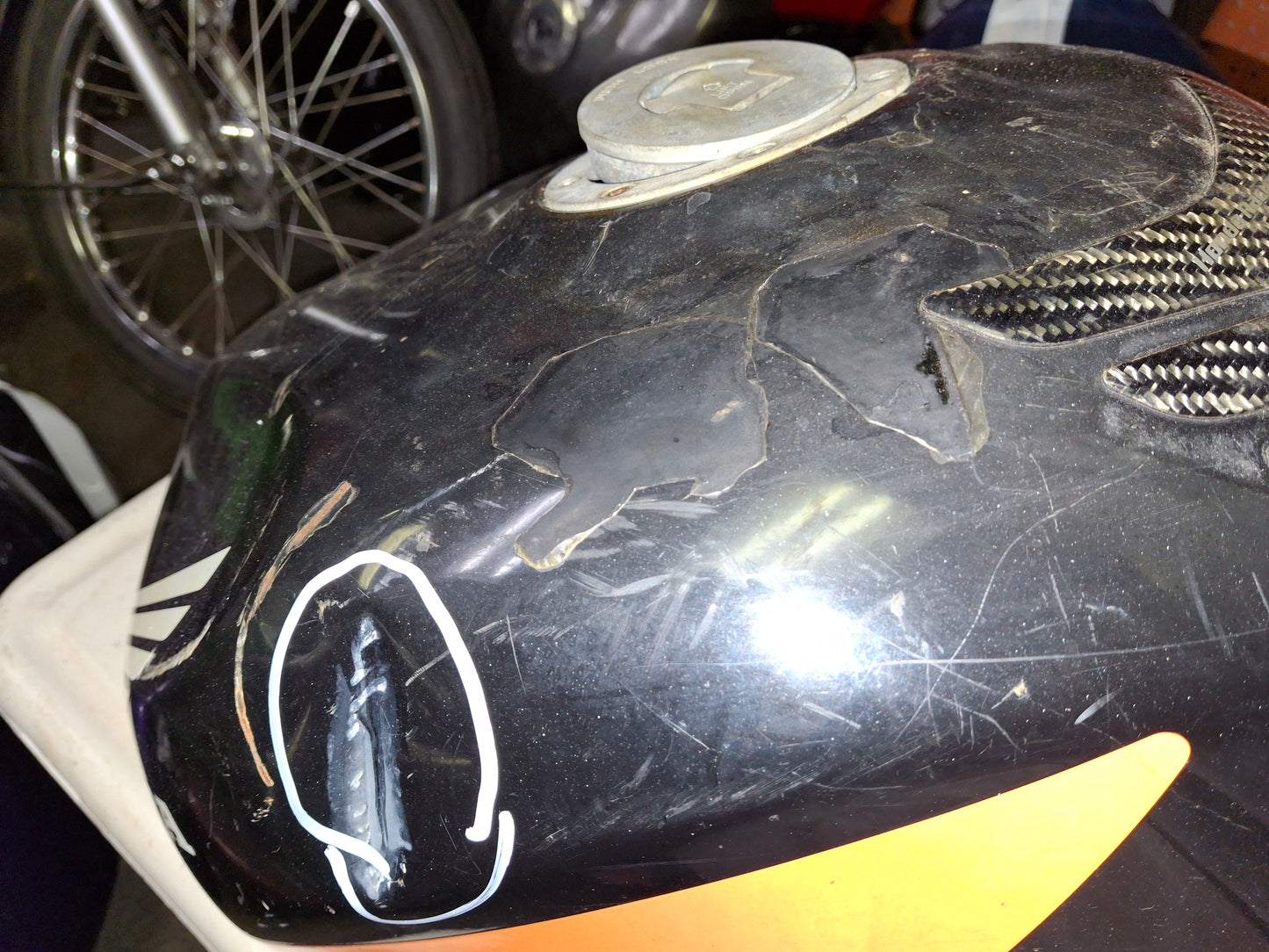 98 99 Honda CBR900RR CBR919RR Gas Tank Fuel Petrol Cell 919 900RR