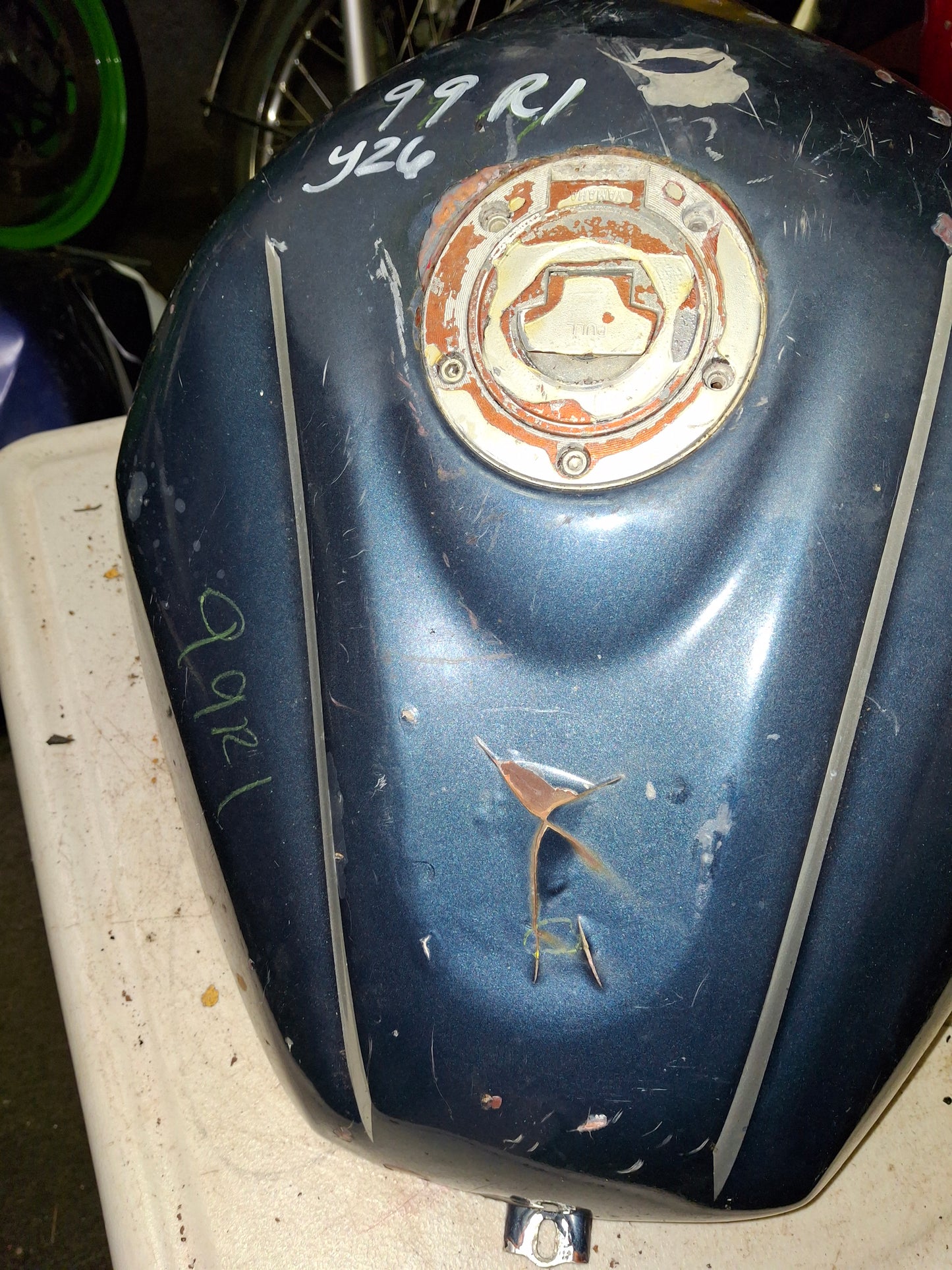 SOLD SOLD 02 03 Yamaha R1 Gas Tank Fuel Petrol Cell YZF R1 5PW-Y2410-30-01