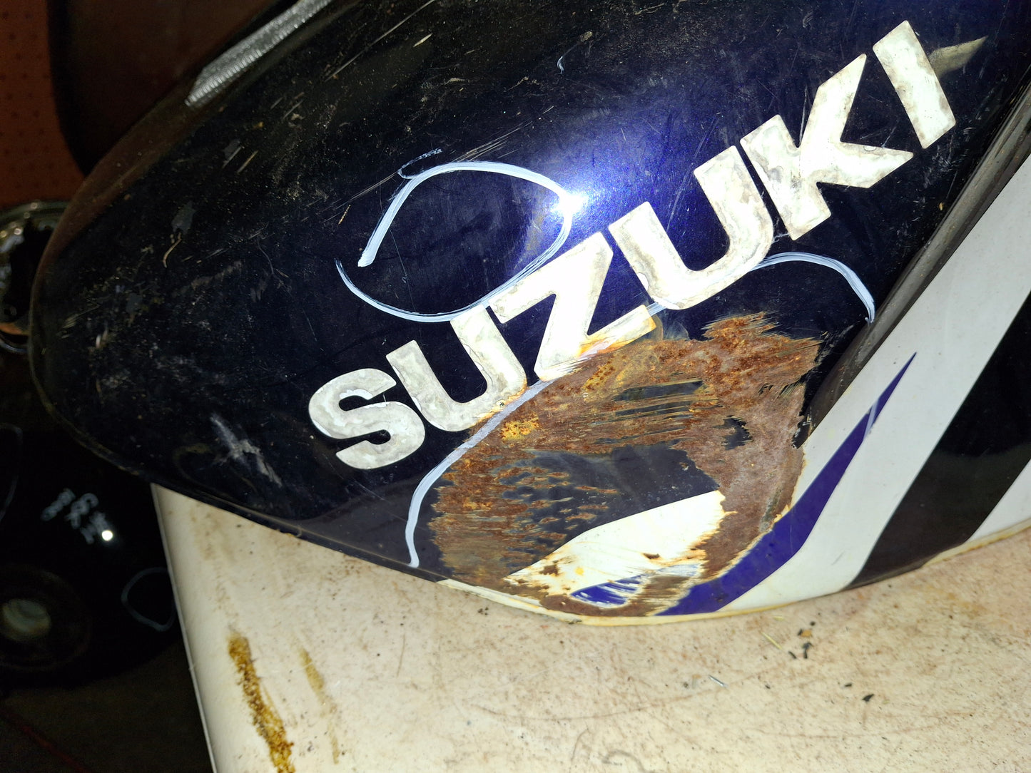 Suzuki GSXR 600 750 1000 Gas Fuel Petrol Tank Cell 00-03 GSXR750 01-03 GSXR600