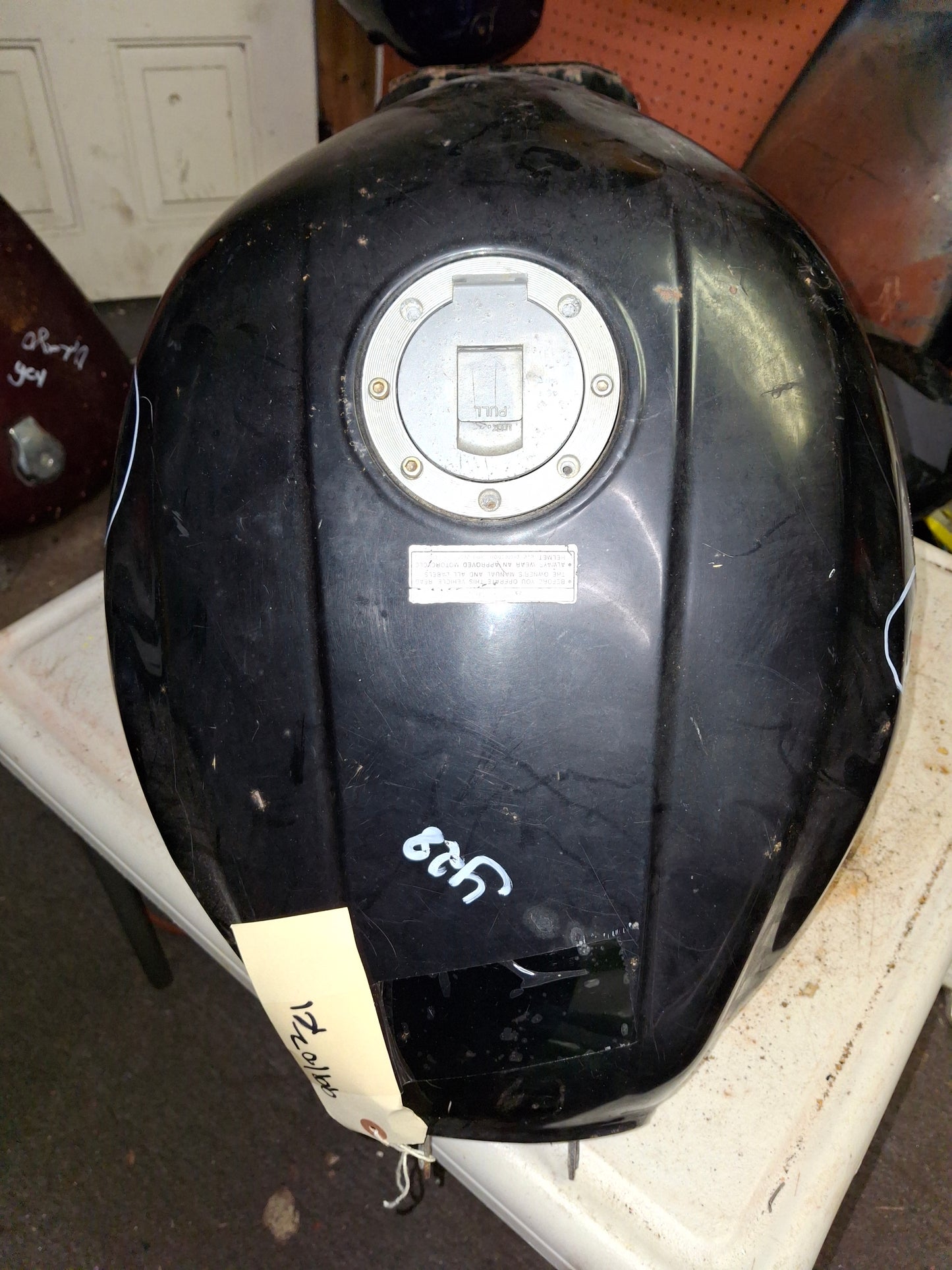 Yamaha YZF 600 Gas Tank Fuel Petrol Cell Reservoir YZF600