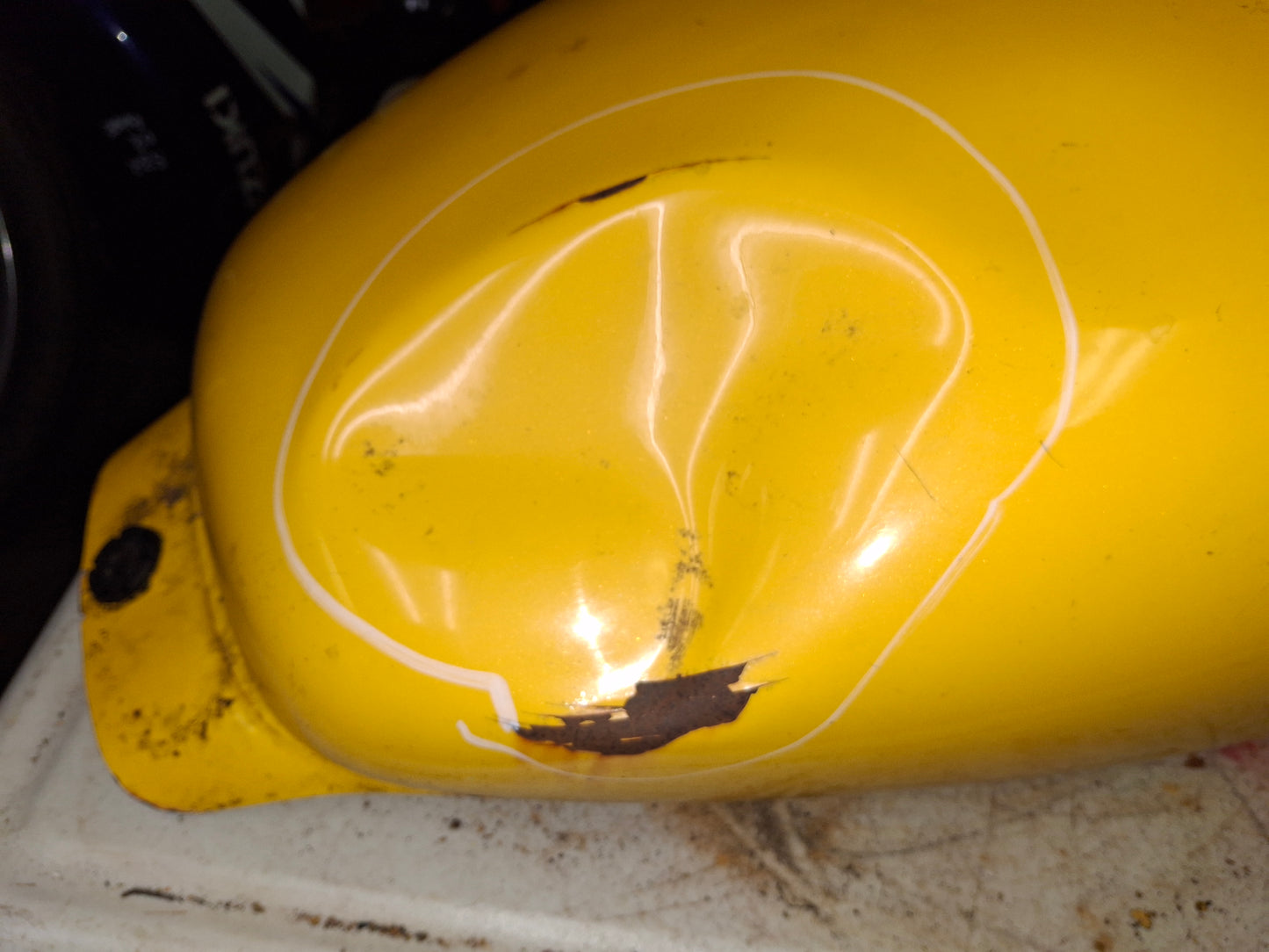 SOLD SOLD 96 Honda Magna 750 V-Four Gas Tank Fuel Petrol Cell