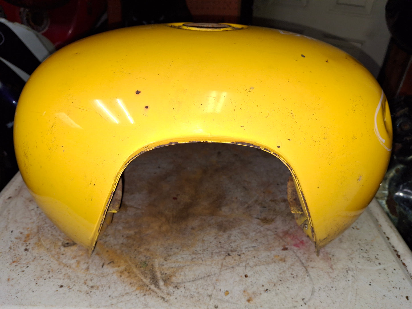SOLD SOLD 96 Honda Magna 750 V-Four Gas Tank Fuel Petrol Cell