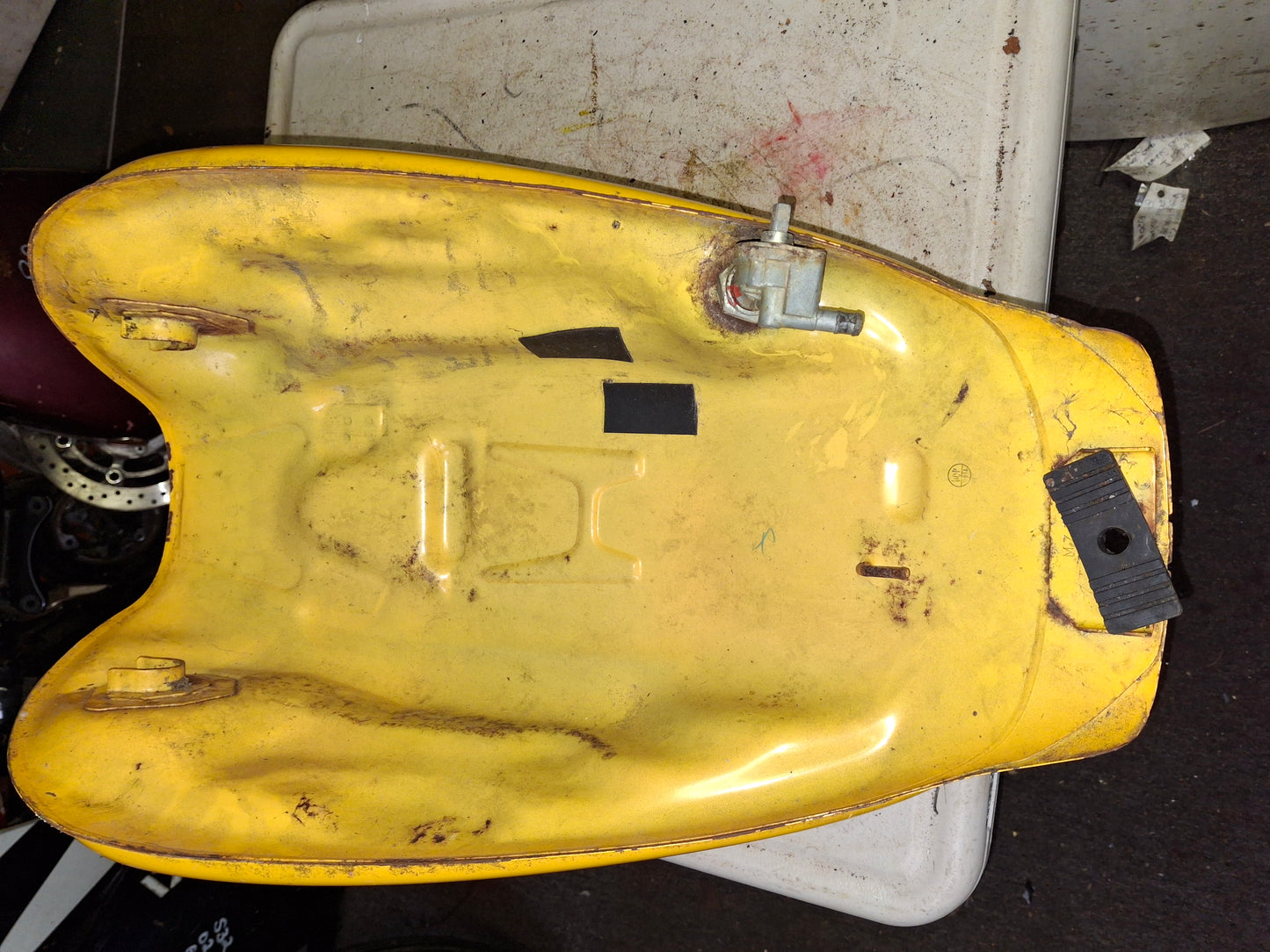 SOLD SOLD 96 Honda Magna 750 V-Four Gas Tank Fuel Petrol Cell