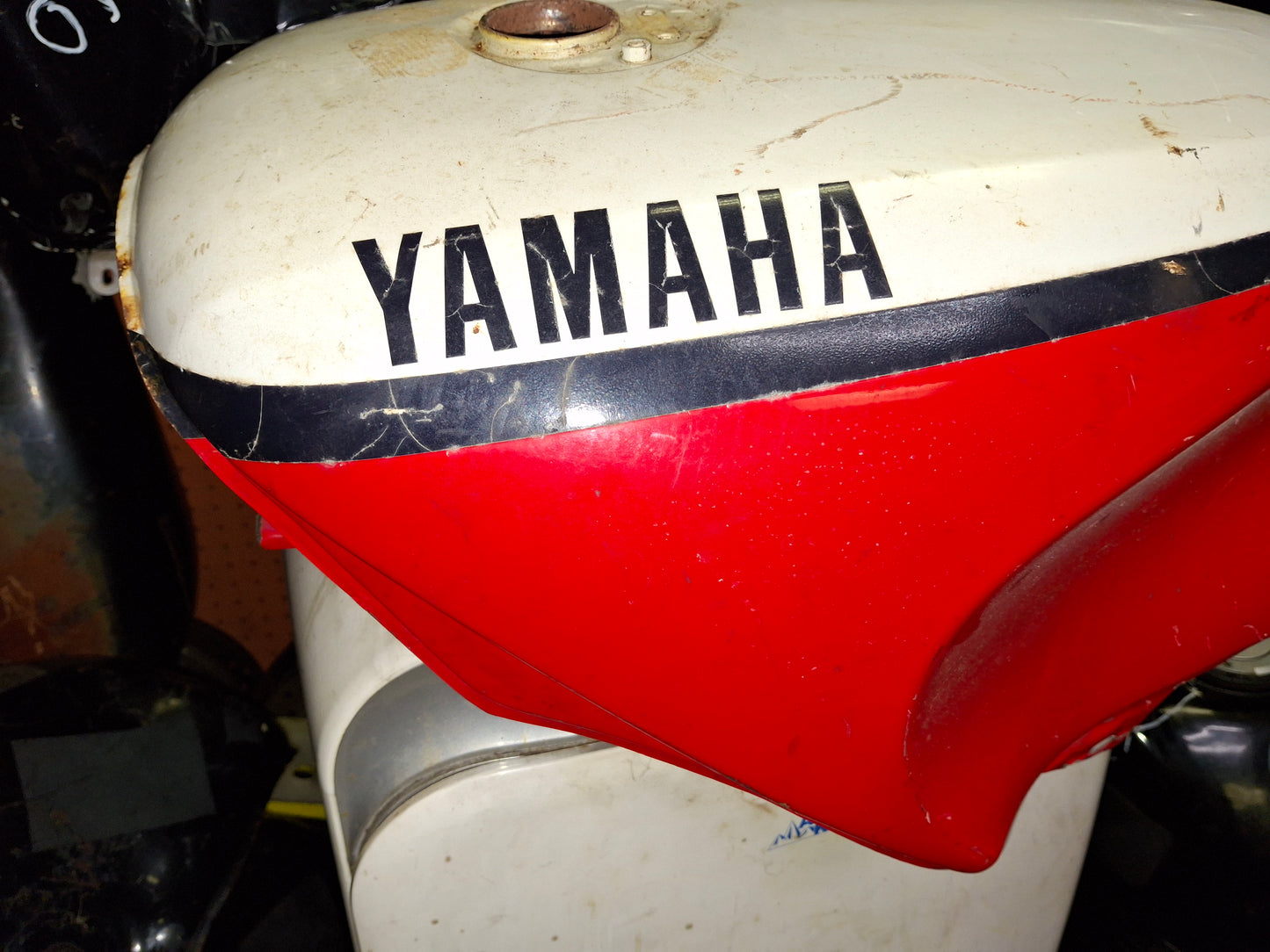 1987 Yamaha FJ1200 FJ1100 Gas Fuel Tank Free Shipping