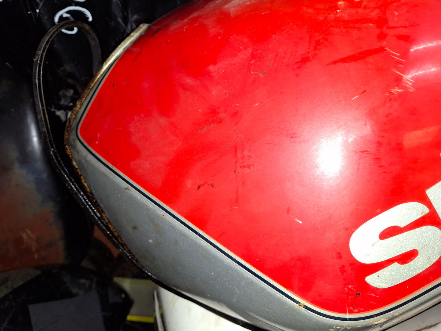 86 Suzuki GS650 GS 650 Katana Gas Tank Fuel Petrol Cell