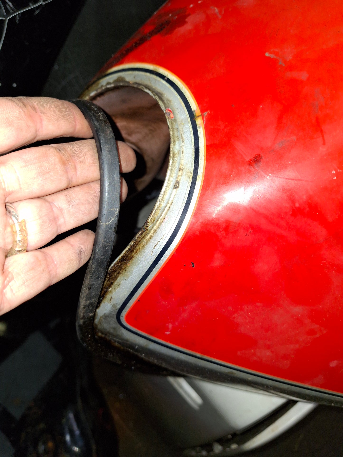 86 Suzuki GS650 GS 650 Katana Gas Tank Fuel Petrol Cell