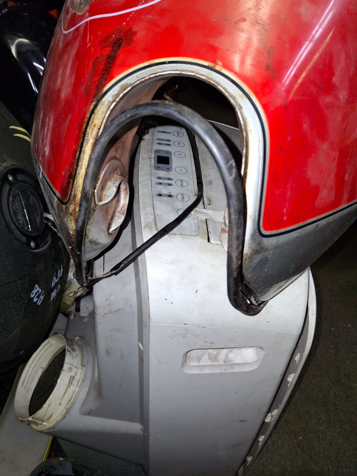 86 Suzuki GS650 GS 650 Katana Gas Tank Fuel Petrol Cell