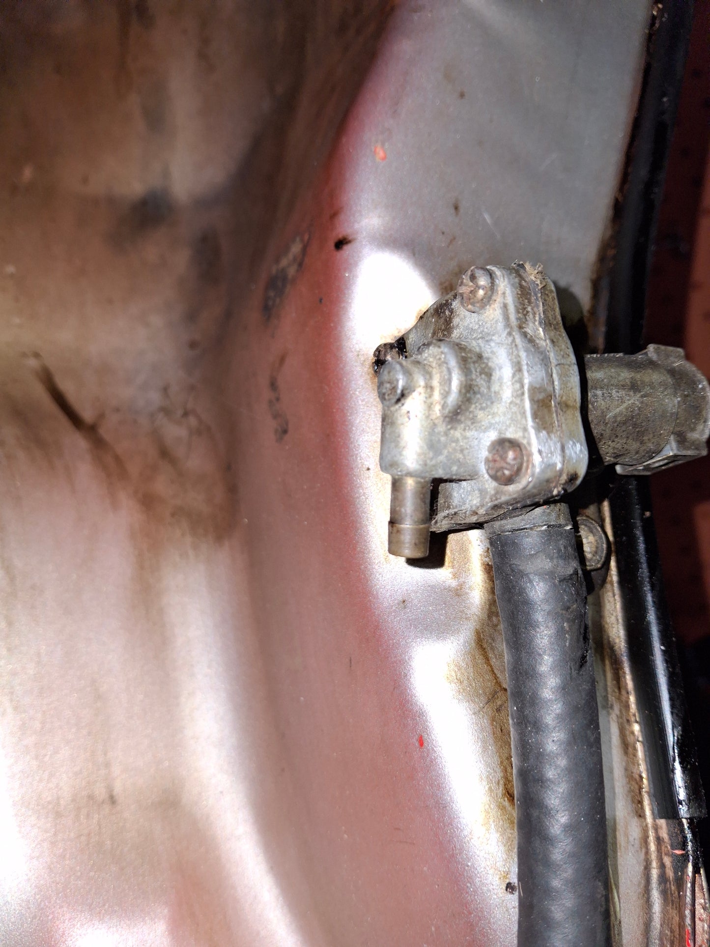 86 Suzuki GS650 GS 650 Katana Gas Tank Fuel Petrol Cell