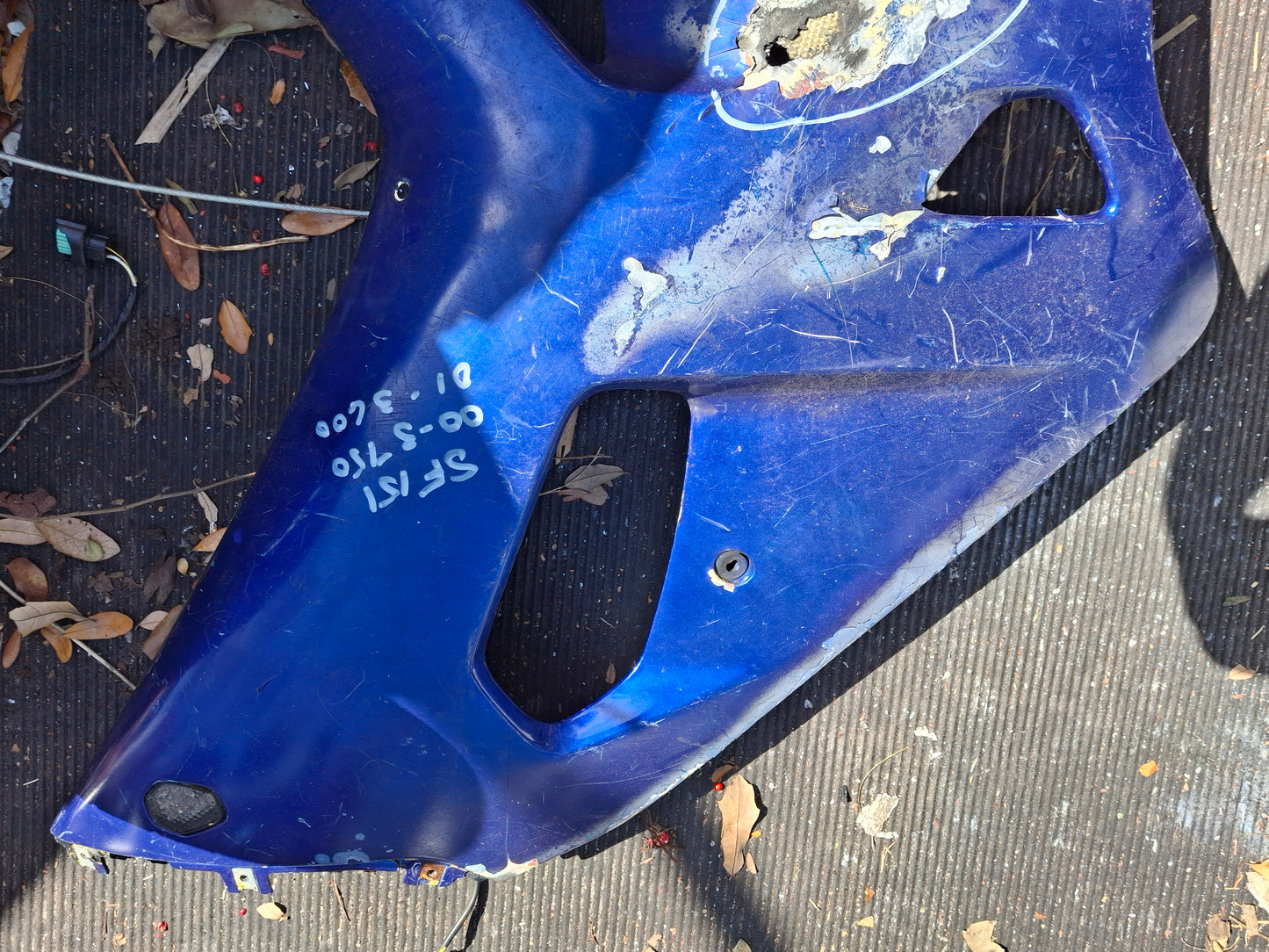 Suzuki GSXR 750 00-03 GSXR 600 01-03 Right Side Mid Fairing Cowl Plastic GSXR600 GSXR750