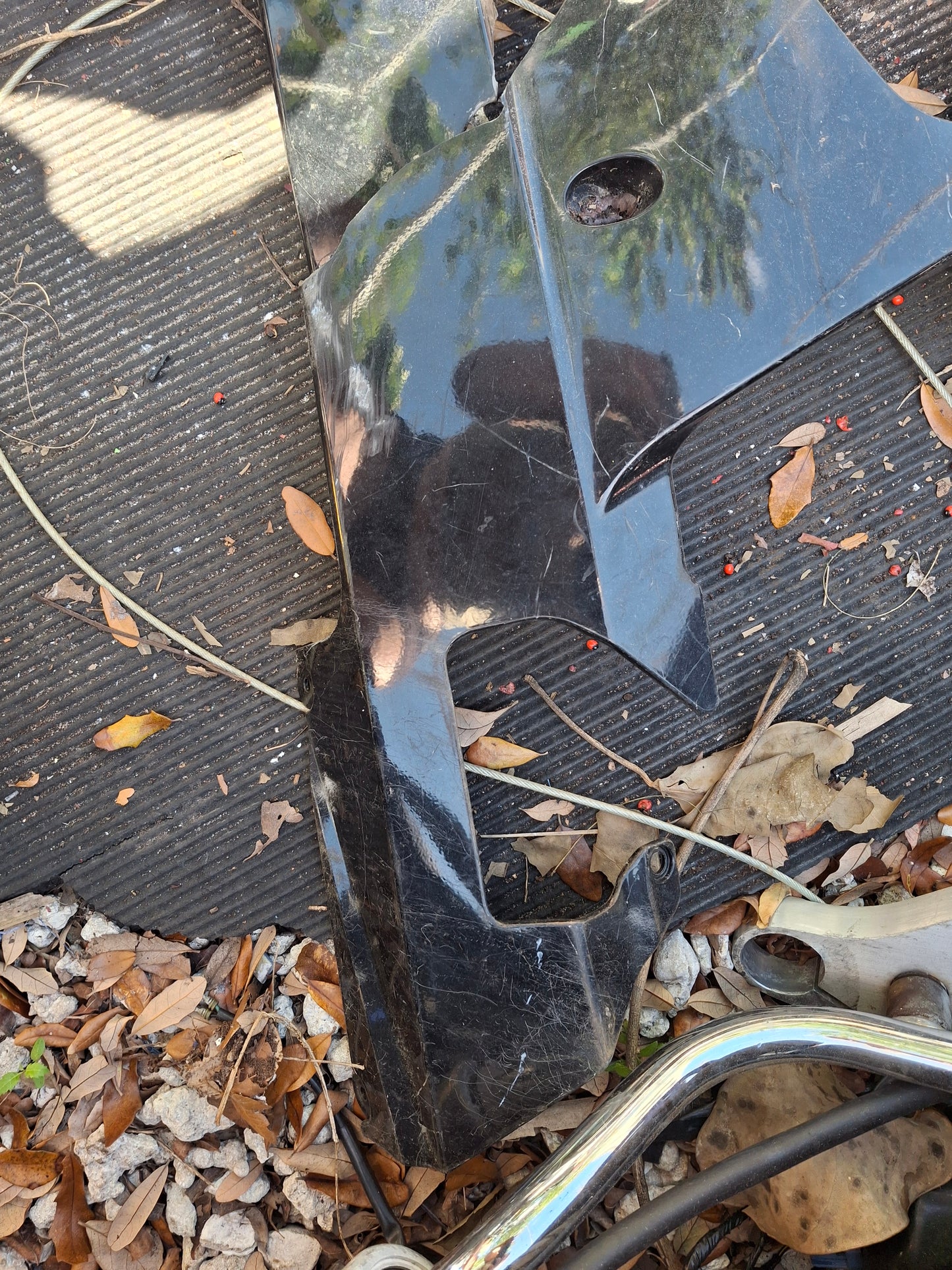 SOLD 04 05 Suzuki GSXR 600 750 Left Side Fairing Plastic Cowl GSXR600 GSXR750 94481-29G00