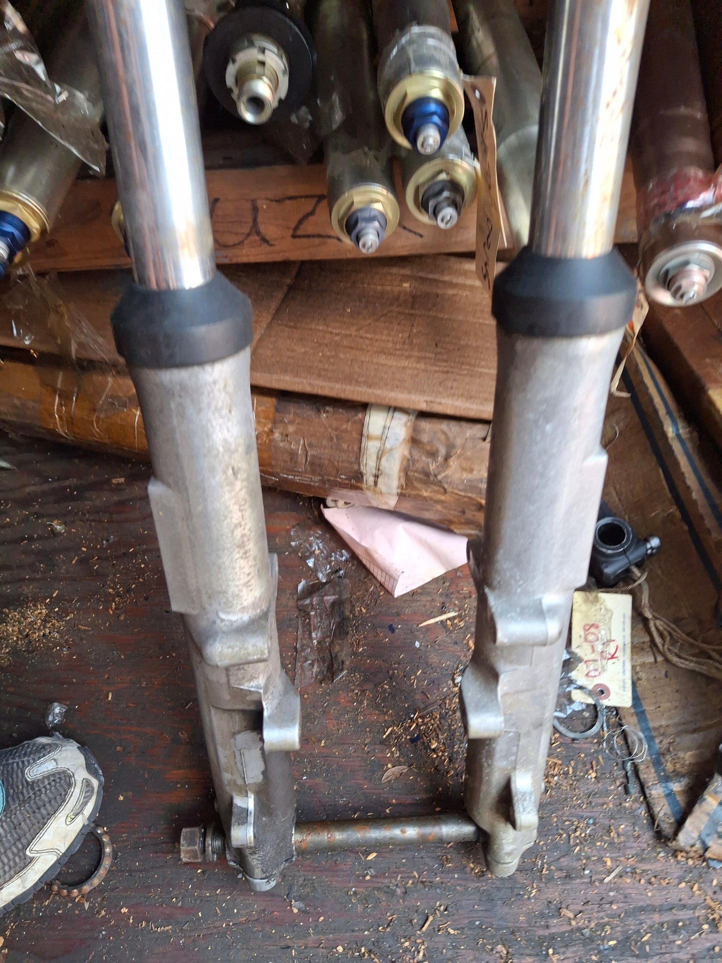 82 Harley Davidson Sportster Forks Sporty Front End Triple Tree XL 883 1200 Axle