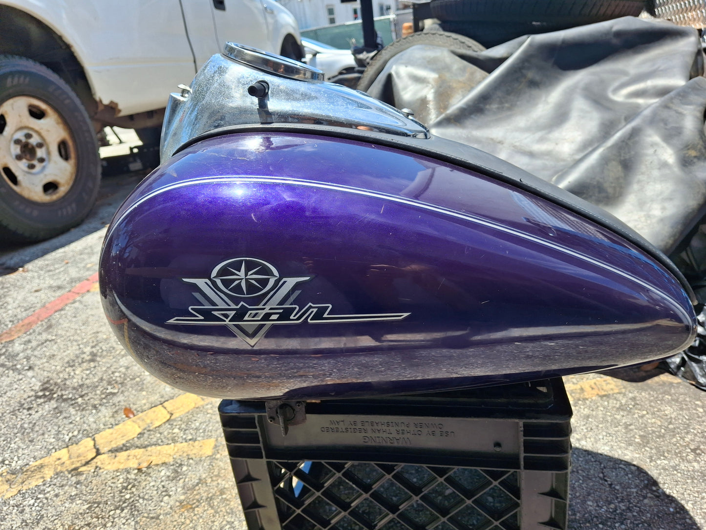 SOLD SOLD Yamaha VStar V-Star 650 XVS650 Gas Tank Fuel Petrol Cell XVS 650