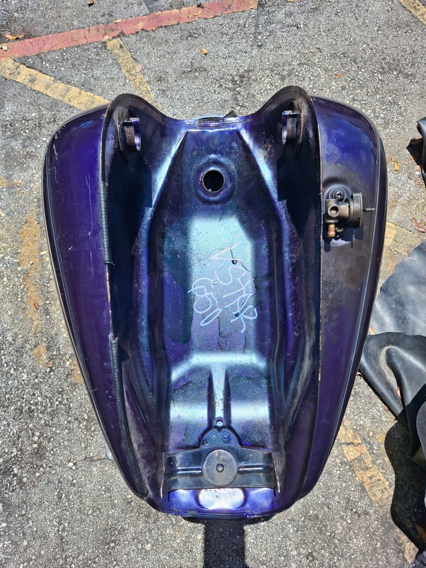 SOLD SOLD Yamaha VStar V-Star 650 XVS650 Gas Tank Fuel Petrol Cell XVS 650