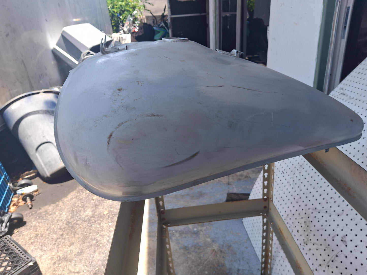 2007 06-09 Suzuki Boulevard Fuel Gas Tank Reservoir Blvd VZR1800 M109R M109