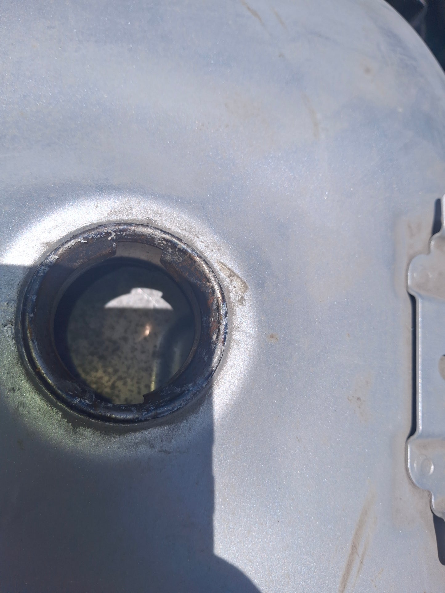 2007 06-09 Suzuki Boulevard Fuel Gas Tank Reservoir Blvd VZR1800 M109R M109