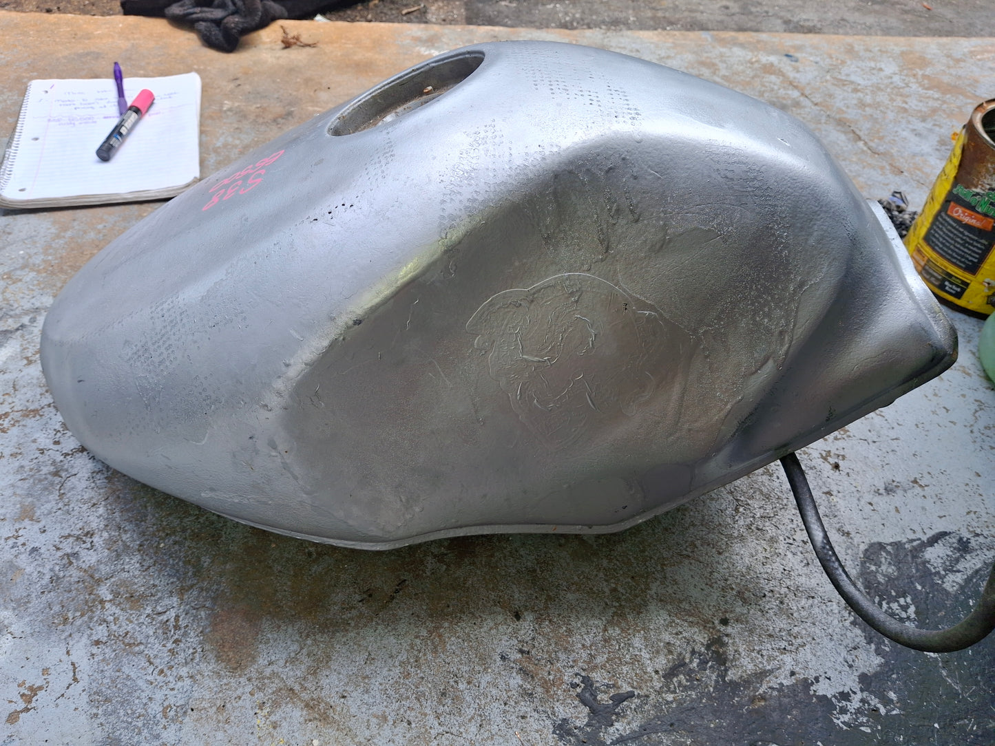 05 Suzuki GS500F GS500 Gas Tank Fuel Petrol Cell GS 500 04-09 - Free Shipping
