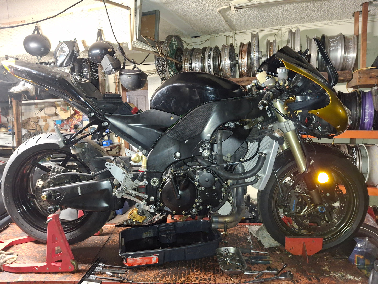 06 Kawasaki ZX-10 ZX-10R Gauges Speedo Speedometer ZX10