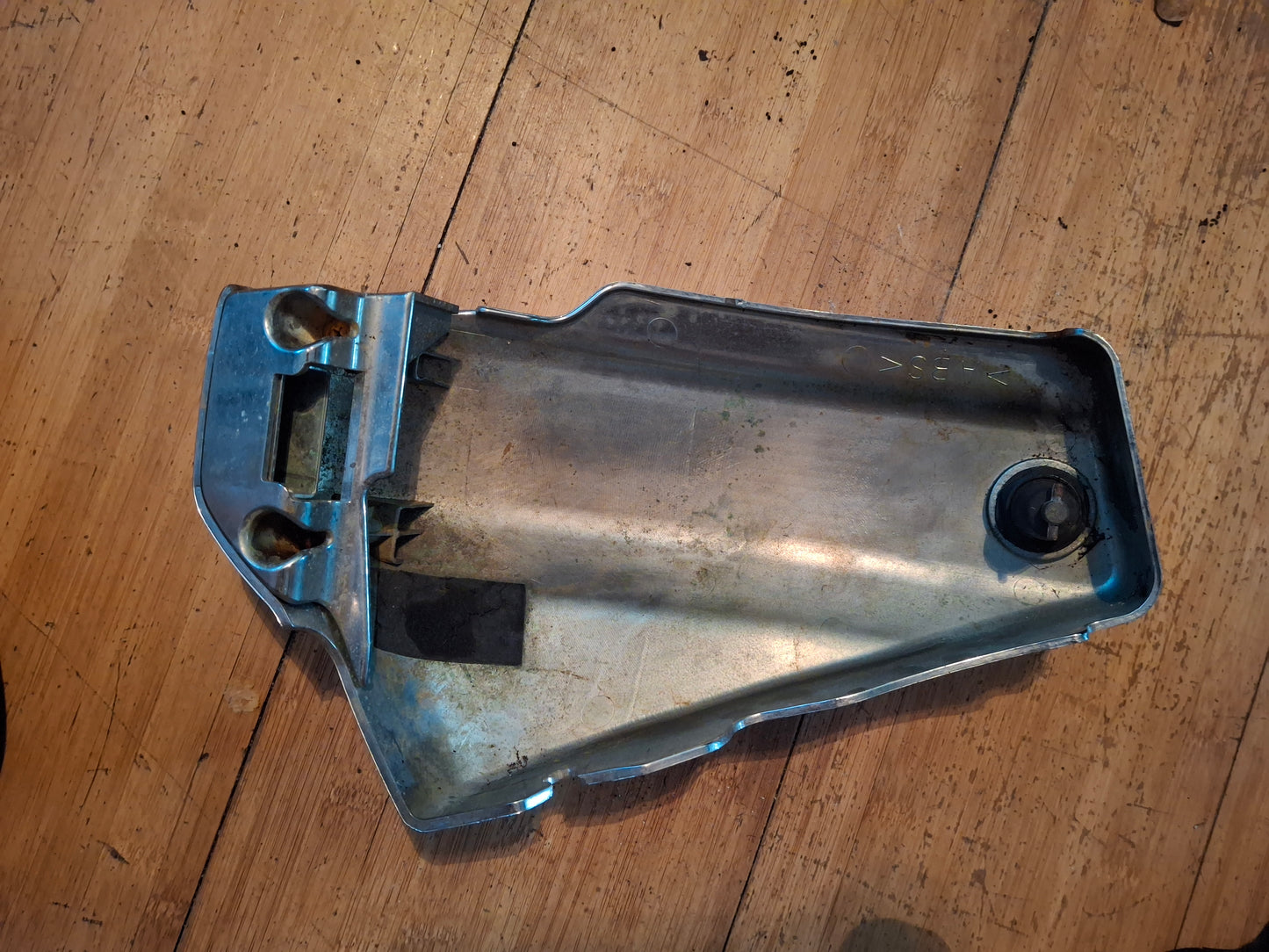 99-09 Yamaha V-Star 1100 VStar Left Side Cover XVS1100 XVS - Chrome
