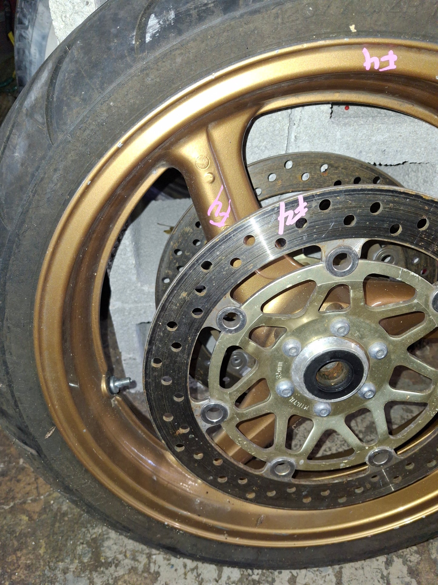 Honda CBR 600 F4 Front Rim & Rotors Wheel Rotor CBR600