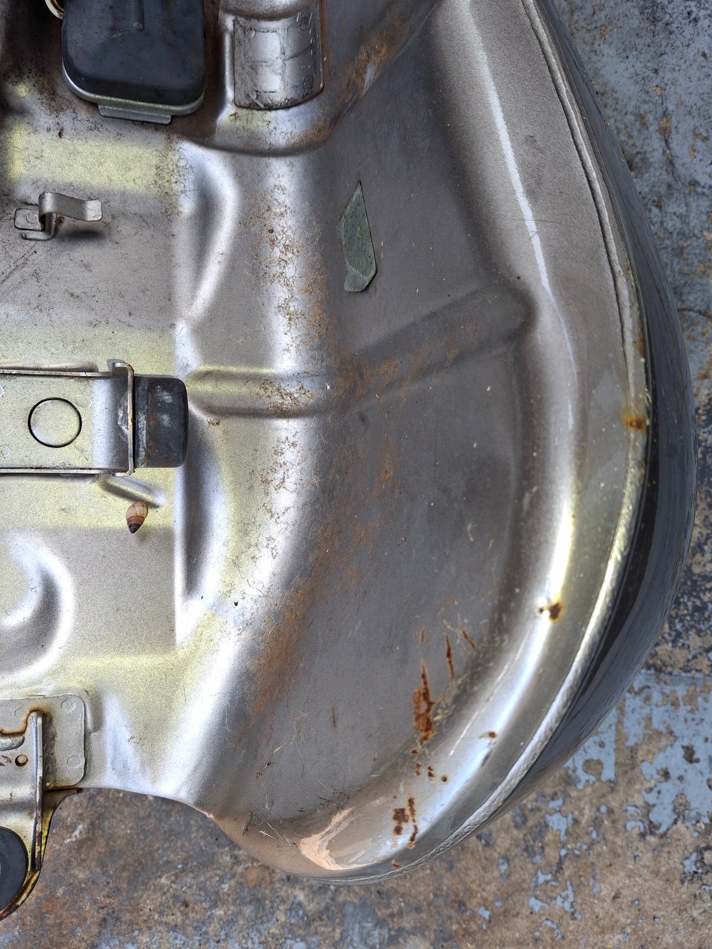 99-08 Kawasaki Vulcan 1500 VN1500 Gas Tank Fuel Petrol Cell Reservoir VN 1500 - Free Ship