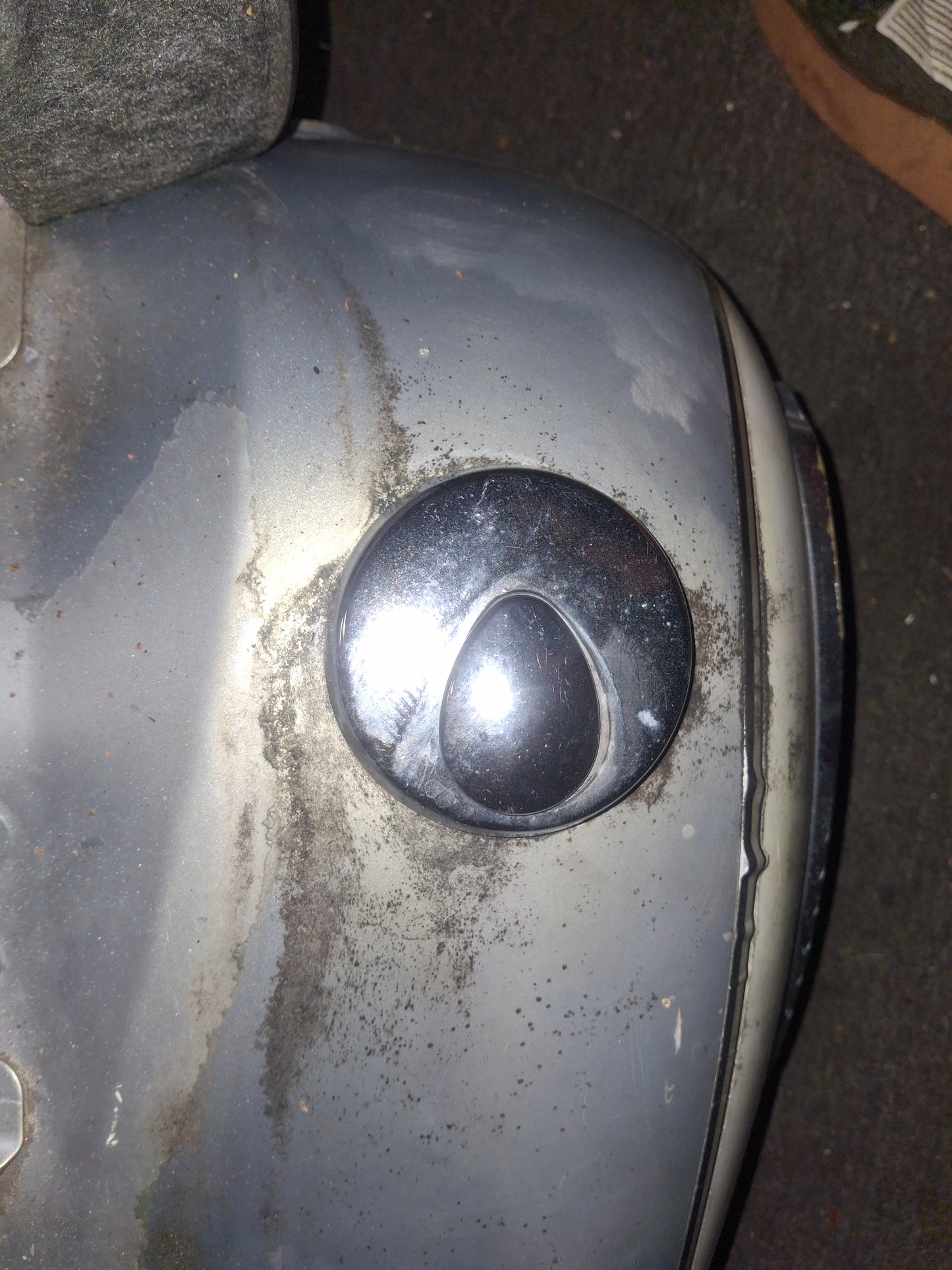 01-05 Suzuki Volusia Gas Tank Fuel Petrol Cell VL800 Intruder 800 VL