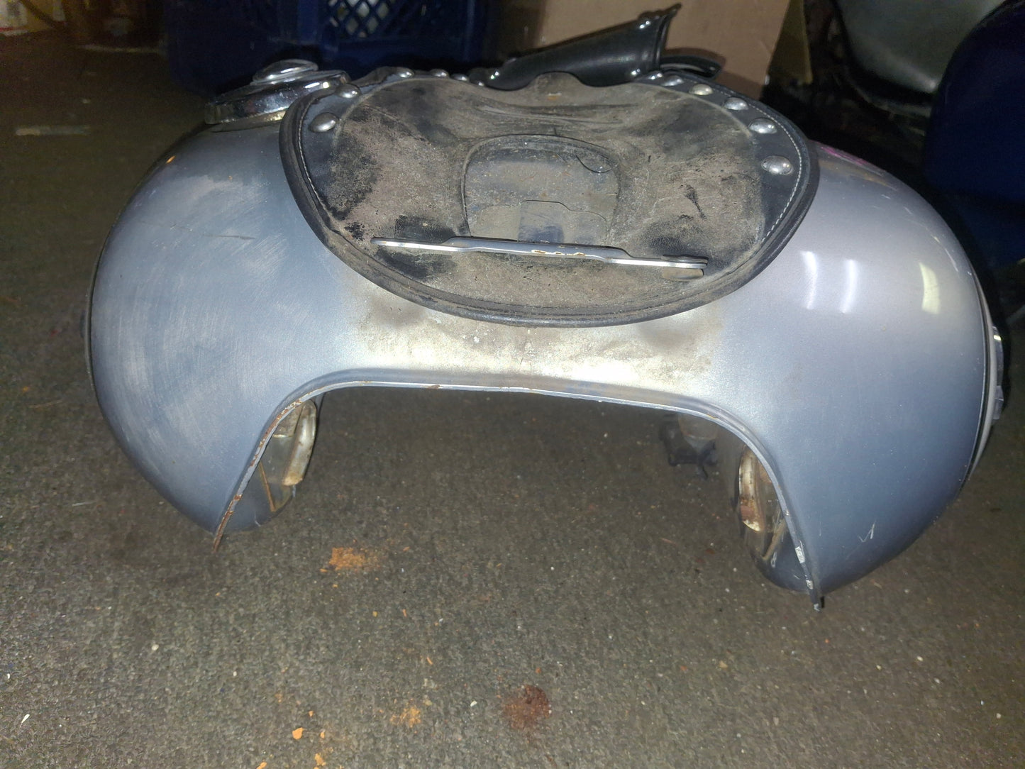 01-05 Suzuki Volusia Gas Tank Fuel Petrol Cell VL800 Intruder 800 VL