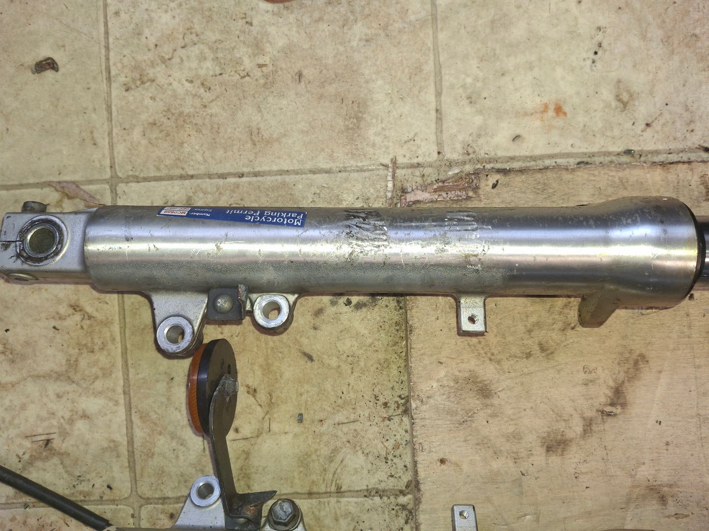 Suzuki Katana 600 750 Front Forks Suspension Shocks Upper Lower Triple Tree GSX