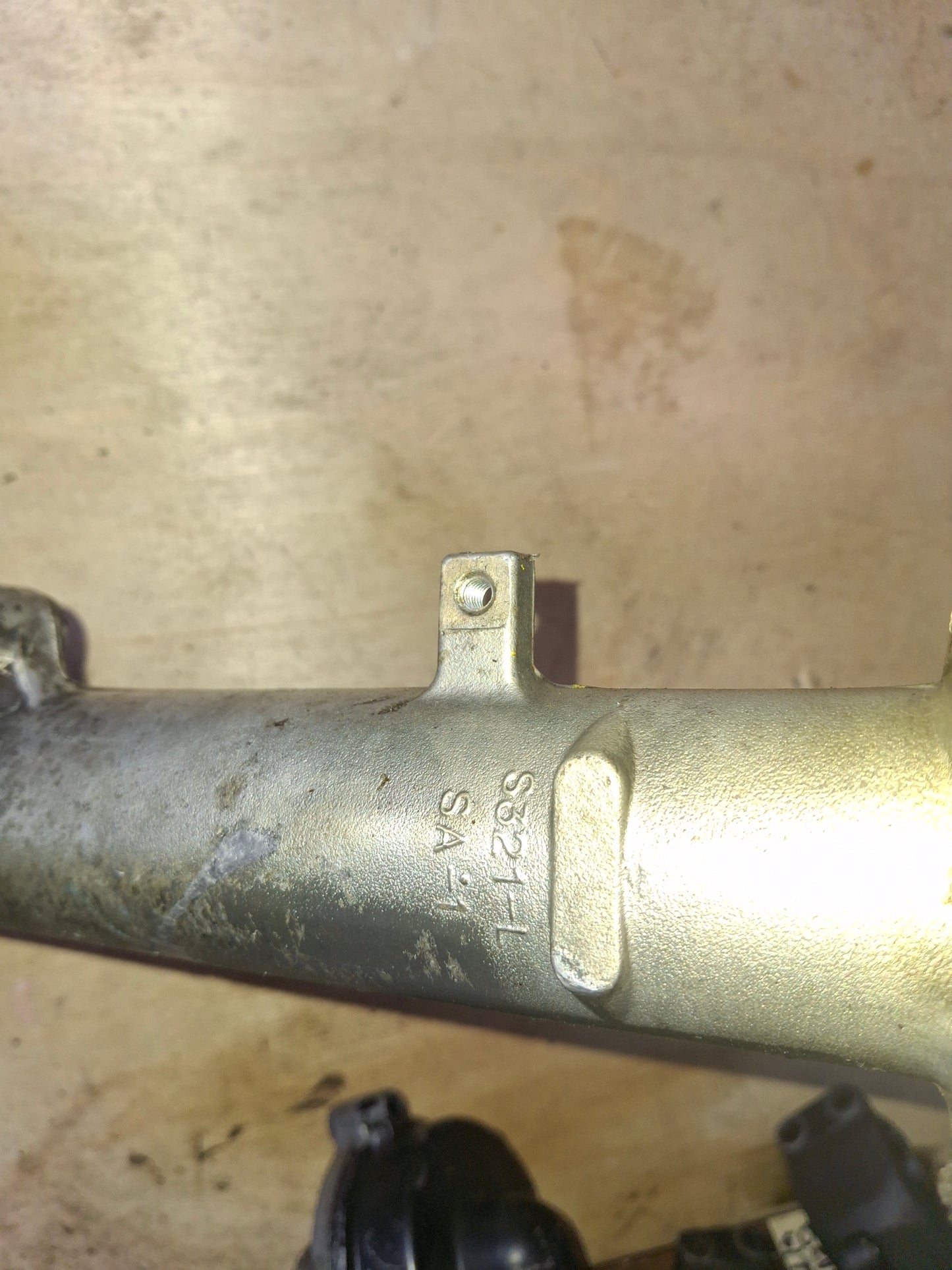 Suzuki Katana 600 750 Front Forks Suspension Shocks Upper Lower Triple Tree GSX