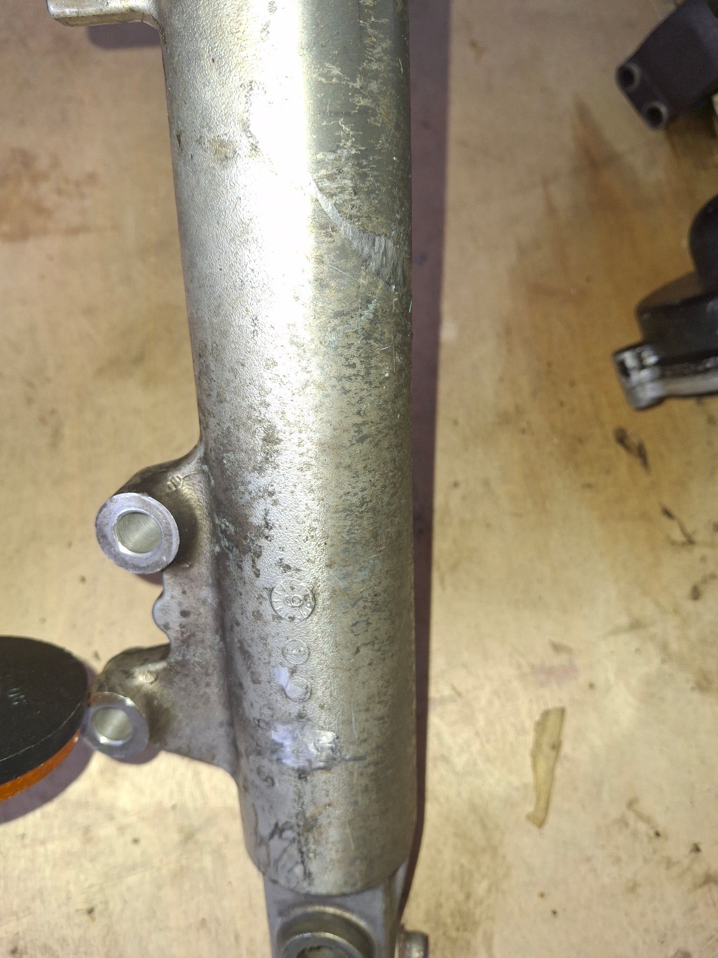 Suzuki Katana 600 750 Front Forks Suspension Shocks Upper Lower Triple Tree GSX
