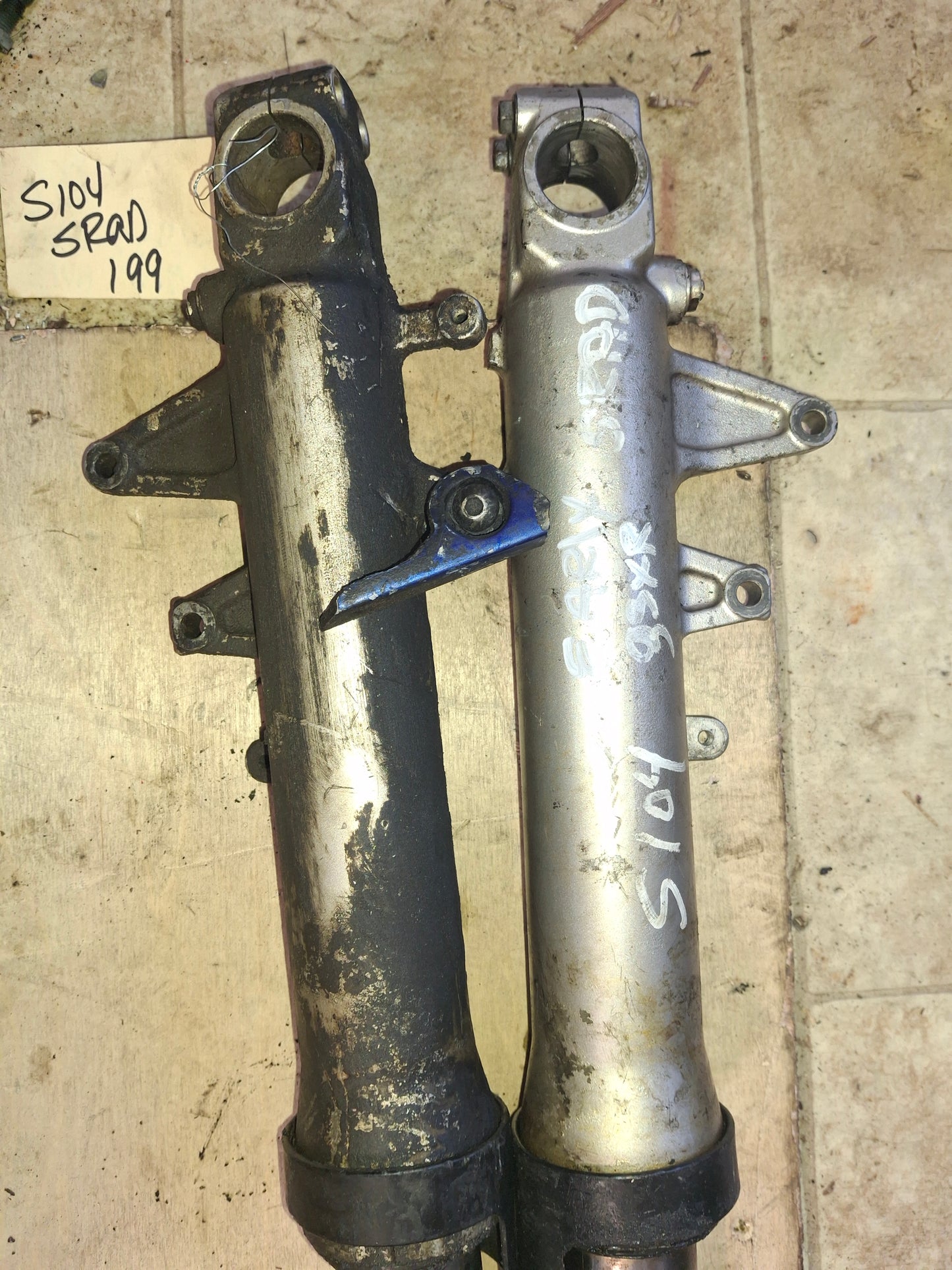Suzuki 96-99 GSXR 750 97-00 GSXR 600 SRAD Front Forks Suspension Shocks Standard