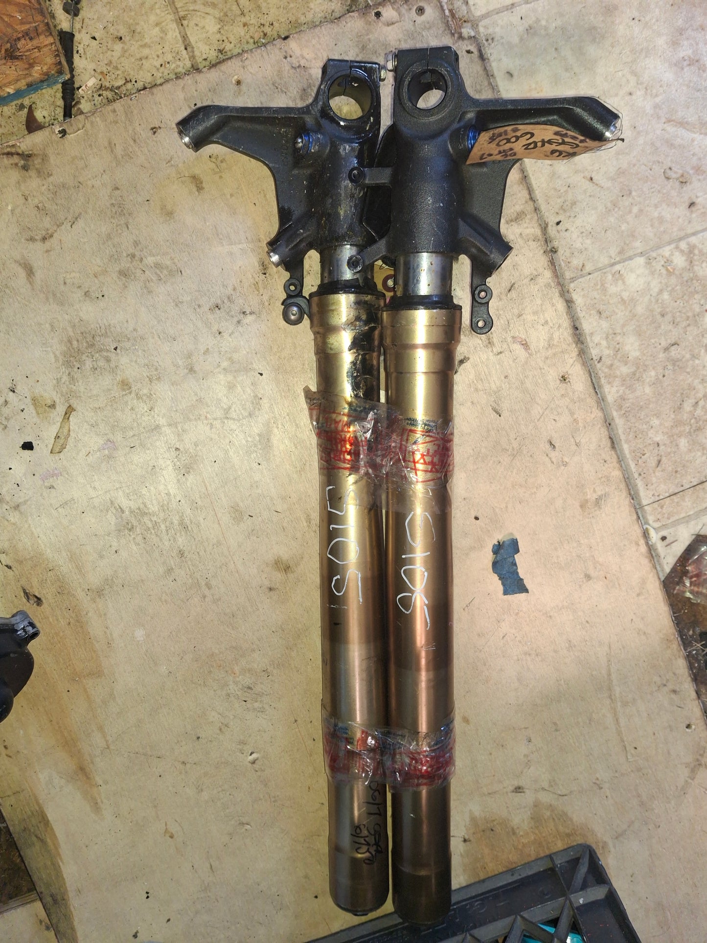 06 07 Suzuki GSXR 600 750 Front Forks Shocks Suspension GSXR600 GSXR750 S3751
