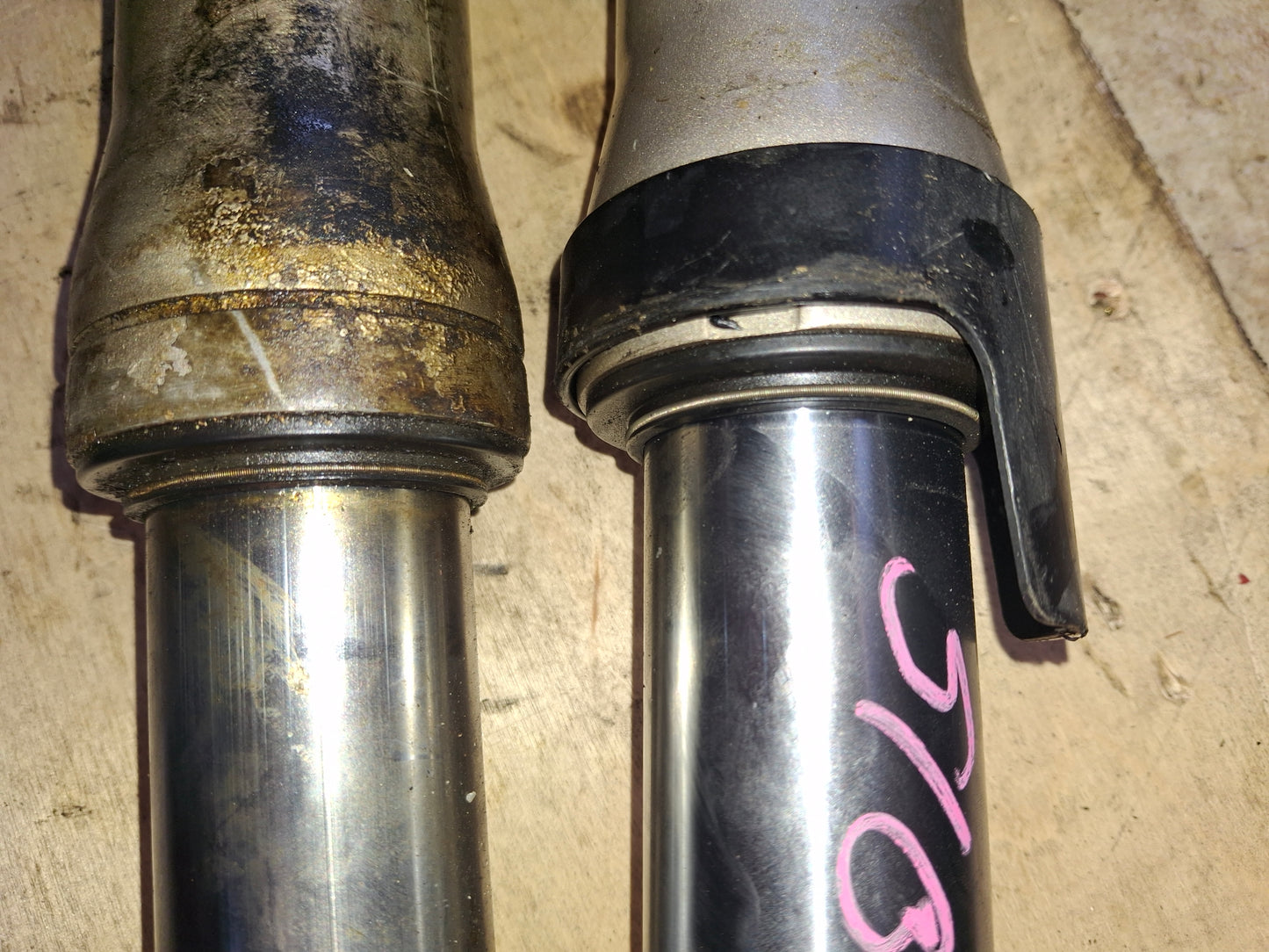 Suzuki SRAD GSXR 600 750 Front Forks Suspension Shocks S340-00 GSXR600 GSXR750