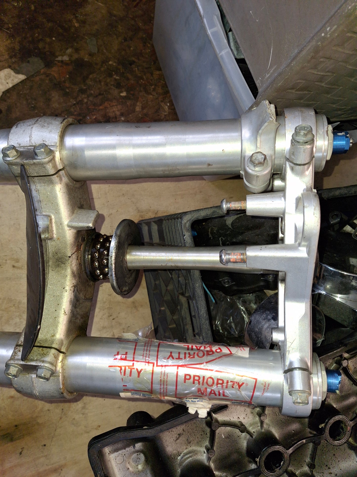 Suzuki TL1000R TL1000 Forks Front End Suspension Upper Lower Triple Tree