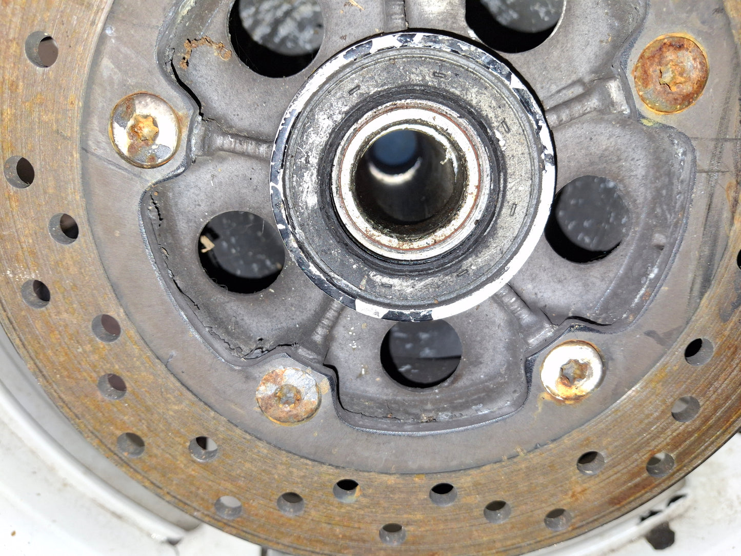 09-14 Yamaha R1 Rear Rim Back Wheel Rotor and Vortex Sprocket YZF 1000