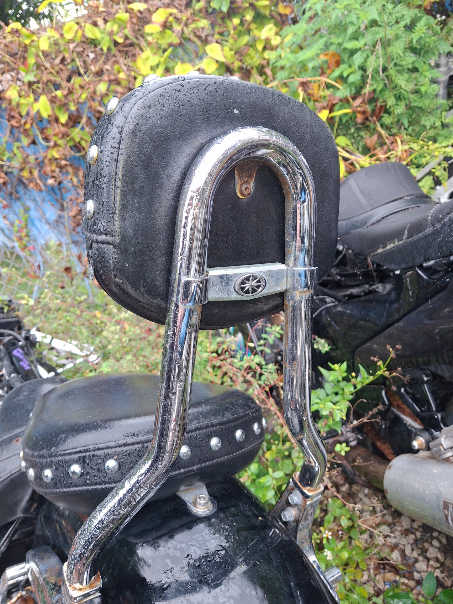 02 Yamaha Road Star 1600 Seats Sissy Bar Roadstar Front Seat Rear Seat Back Rest