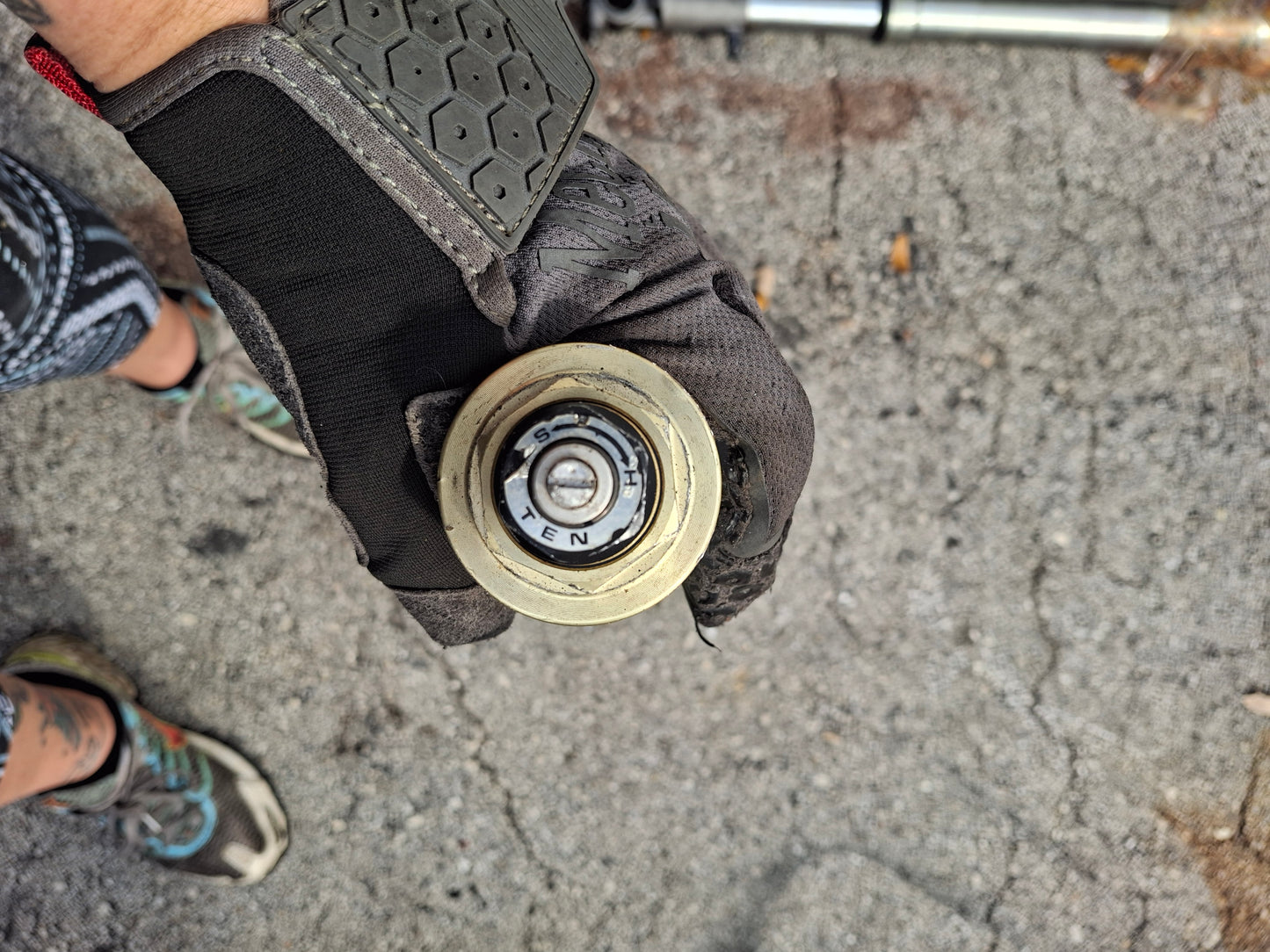 04-07 Honda CBR1000RR Right Fork CBR1000 Front End CBR 1000 RR Suspension MEL