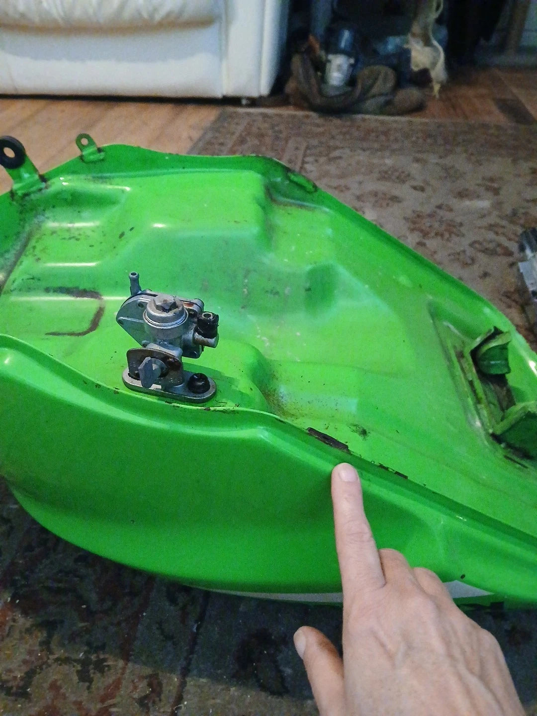 04 Kawasaki EX500 Gas Tank EX 500 Fuel Tank Petrol Cell Ninja 500 Petcock