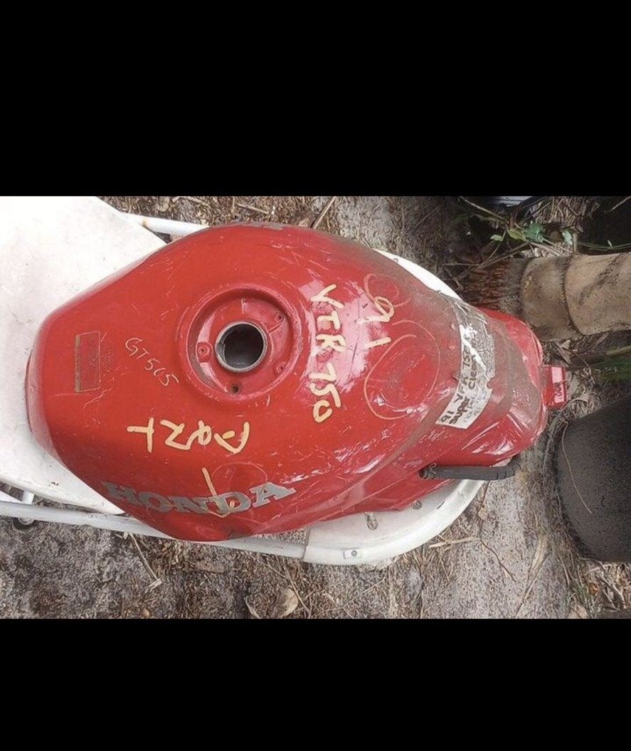 SOLD SOLD 1991 Honda VFR 750 Gas Fuel Cell Tank Can Sell Damaged Or Repaired VFR750