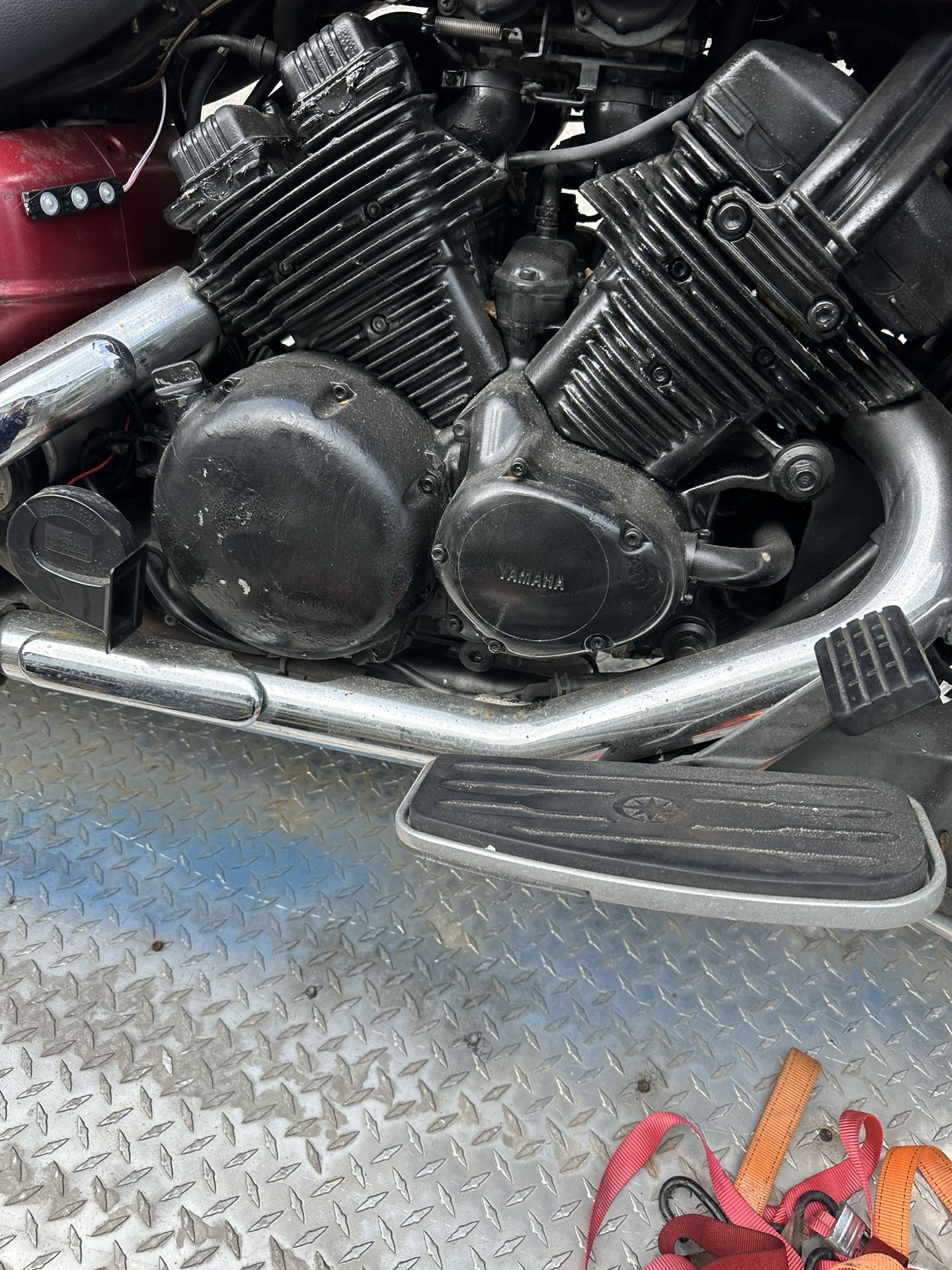 2000 Yamaha SVZ - No Run - No Title Mechanic Special Finance Possible