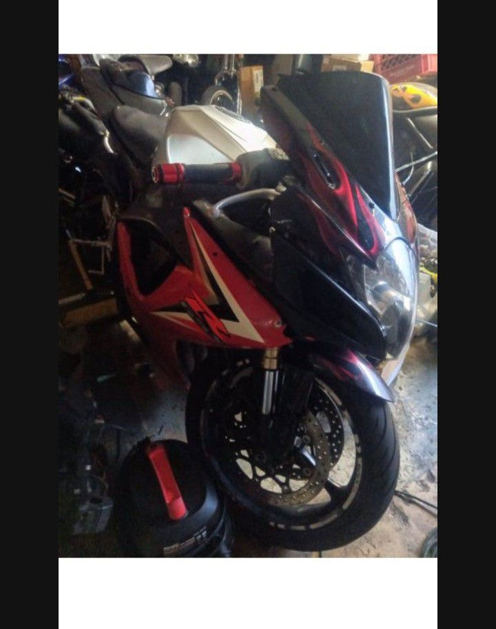 2006 Suzuki GSXR 600 GSXR600 22,000 - will add more pictures