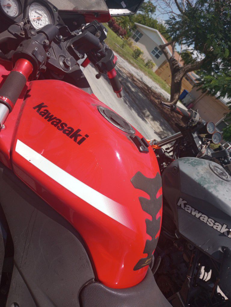 SOLD SOLD 2012 Kawasaki Ninja 250 EX250 Parts Bike / For Export Certificate Of Destruction Title Finance Available
